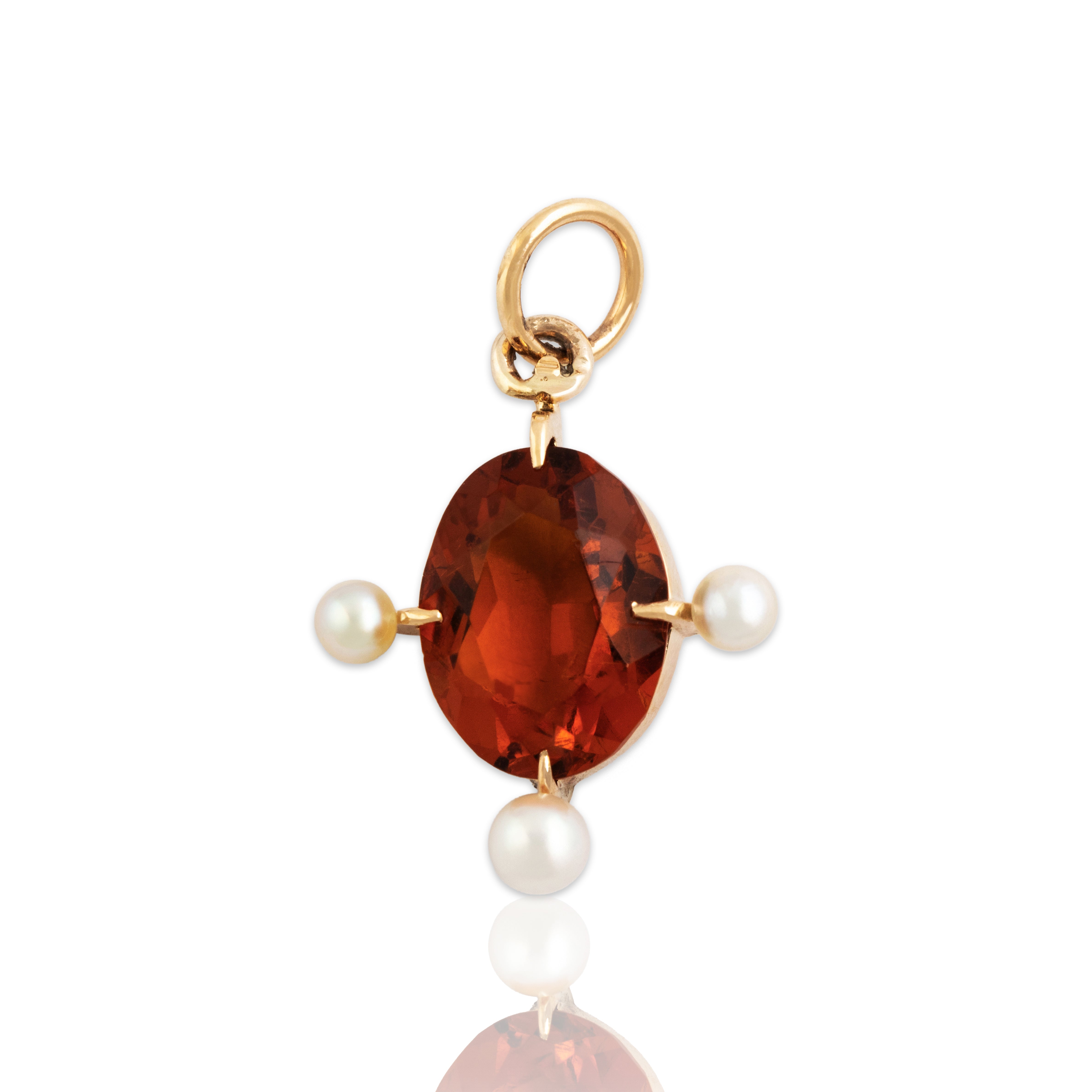 Vintage Small 14k Yellow Gold Orange Glass Pearl Fun Trio Oval Charm / Pendant - Close-up view