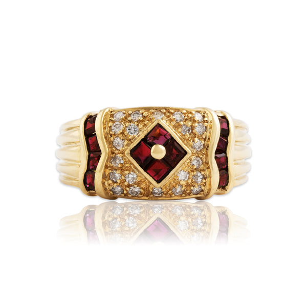 Vintage 14k Yellow Gold Ruby Diamond Ribbed Decorated Wide Ring 7.00