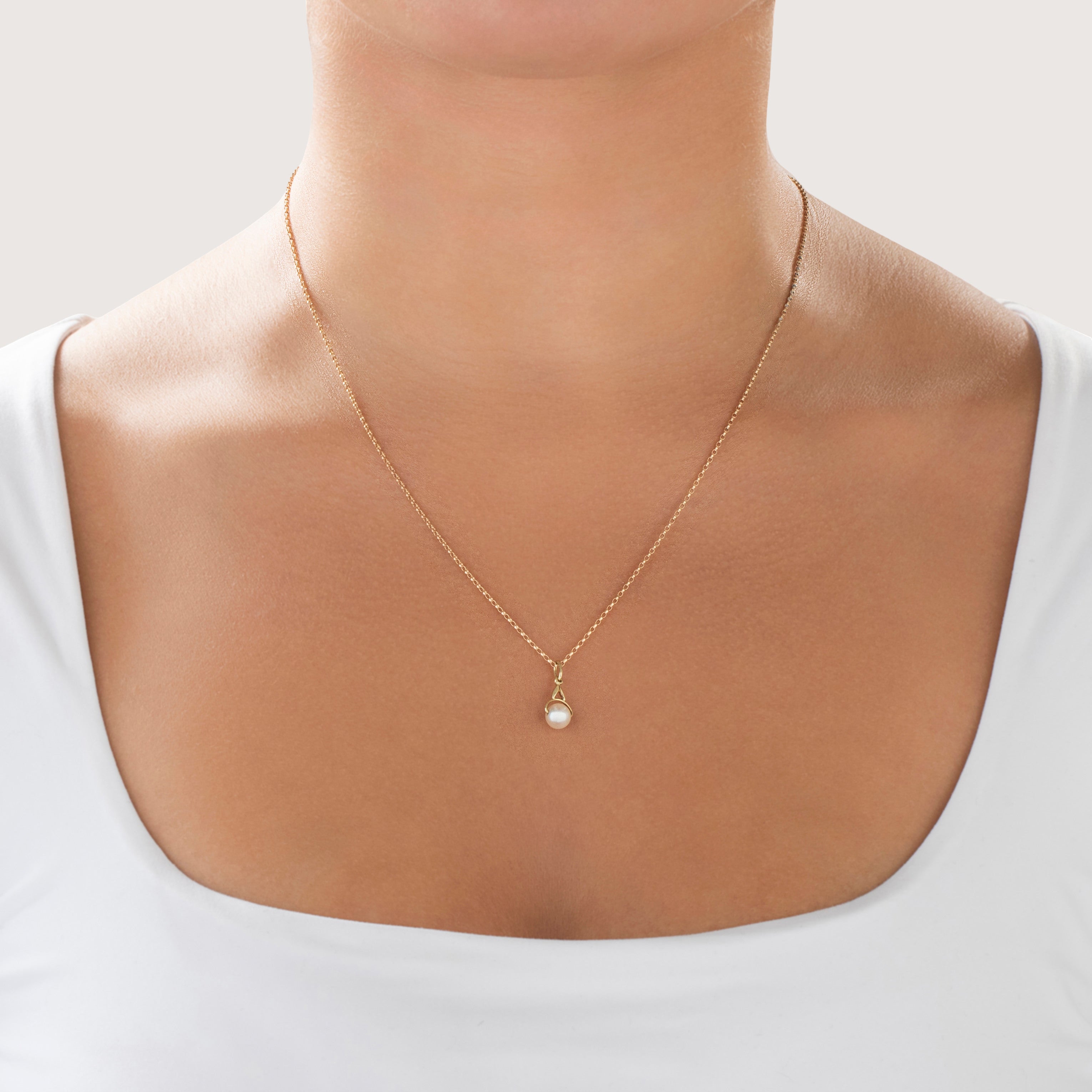 Vintage 14k Yellow Gold Pearl Simple Solitaire Charm / Pendant - On model view