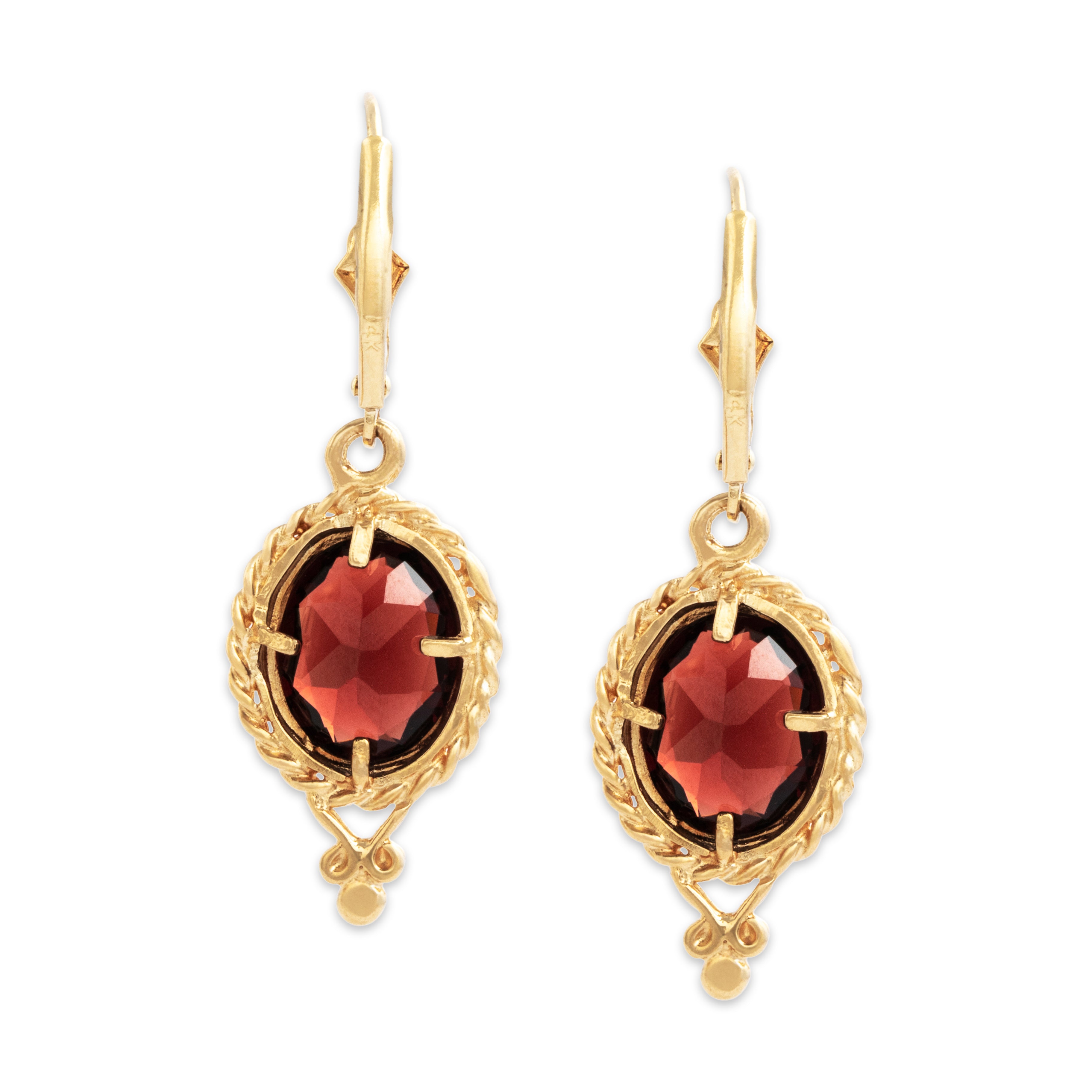 Vintage 14k Yellow Gold 6.2cttw Garnet Lovely Cable Frame Dangle Earrings - Close-up view