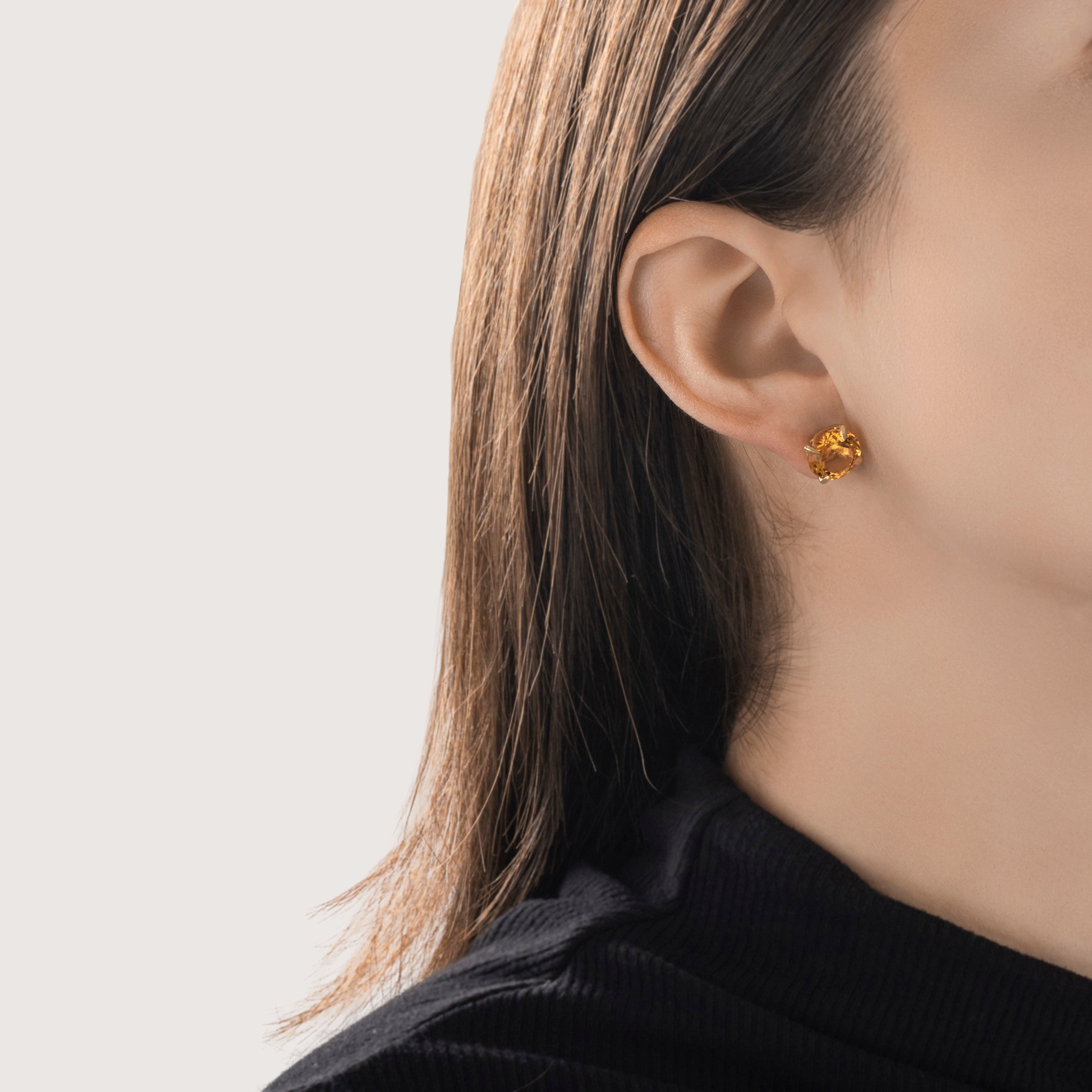 Vintage 14k Yellow Gold 5.3cttw Citrine Stunning Chic Round Stud Earrings - On model view