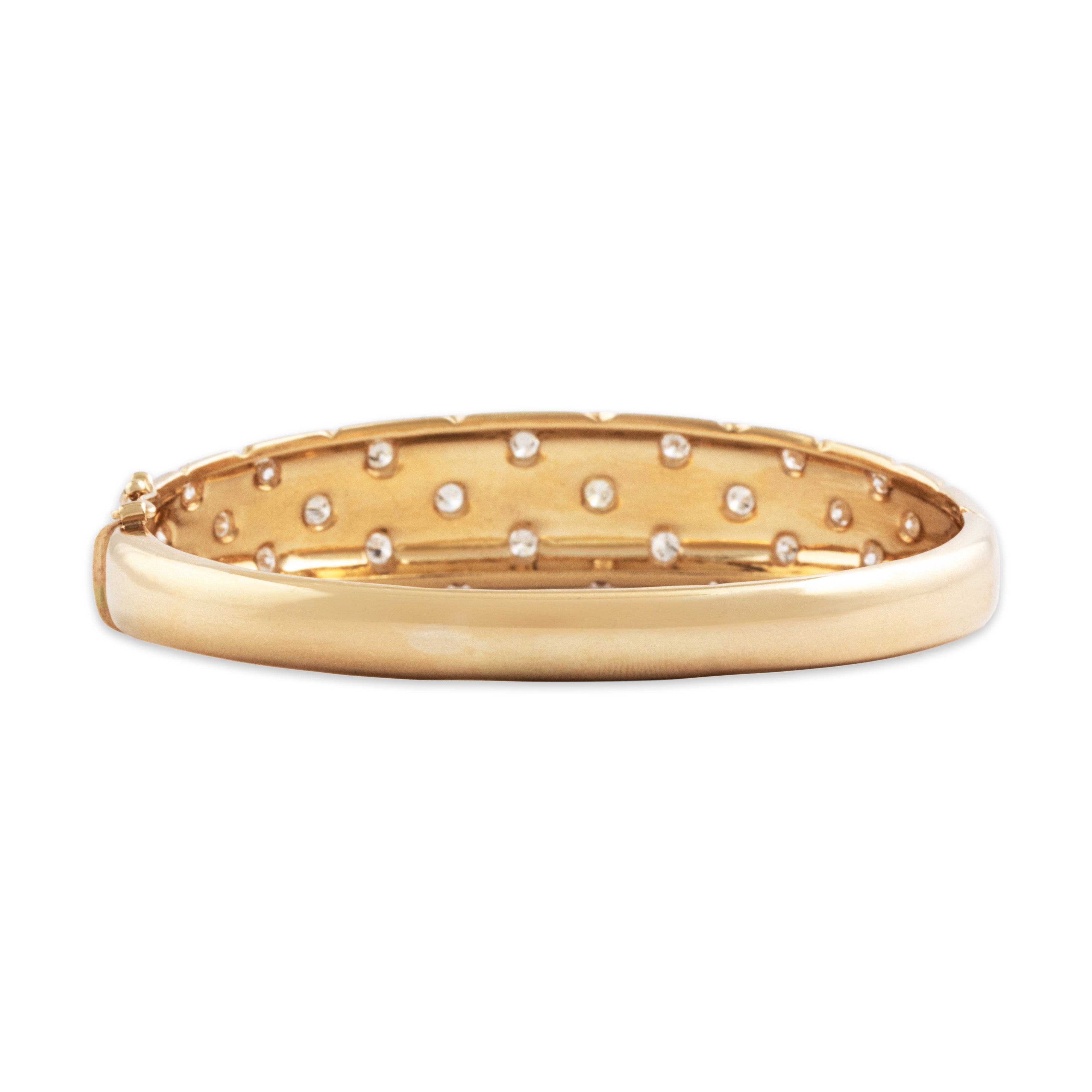 Vintage 14k Gold .735cttw Diamond Satin Quilted Sparkle Bangle Bracelet - Back view