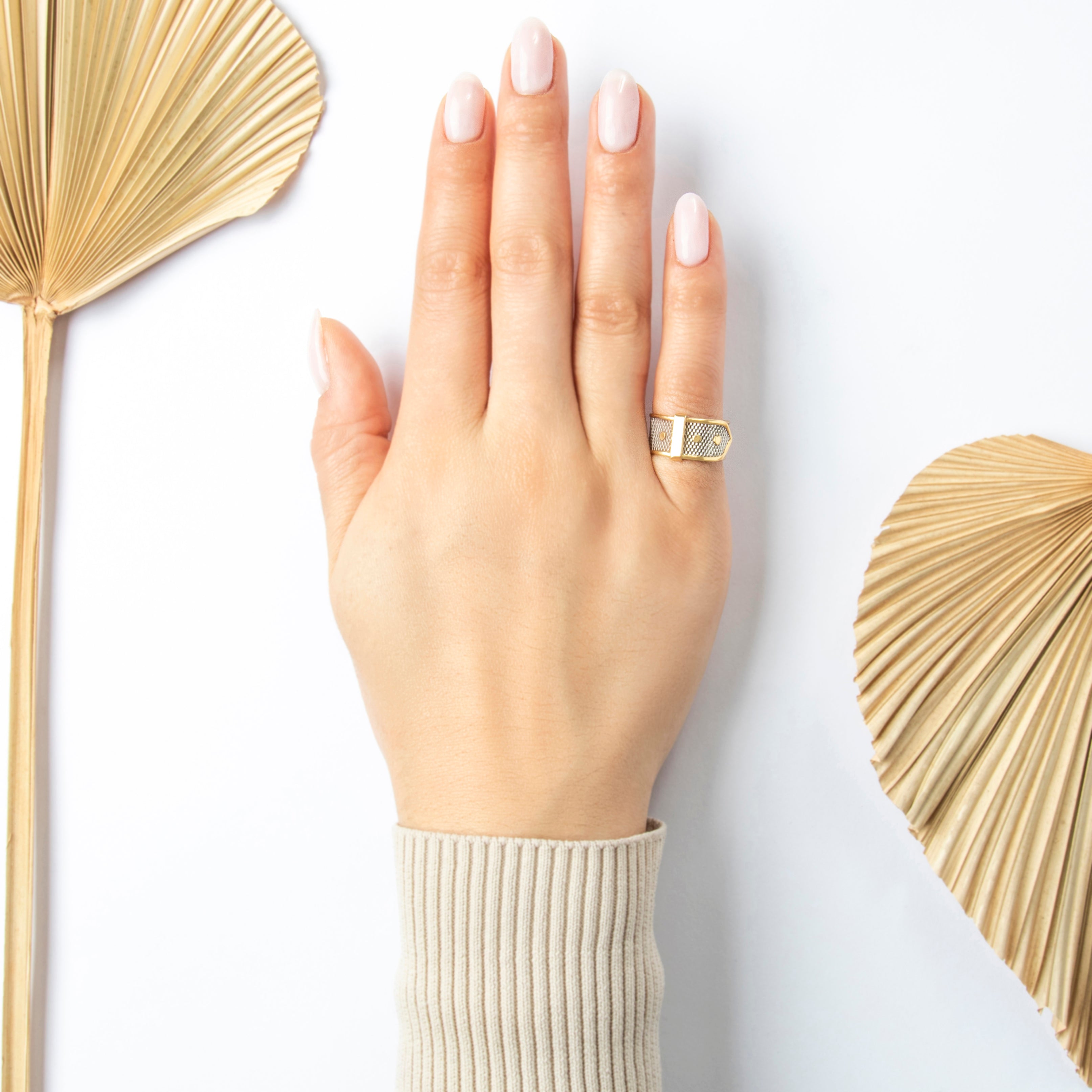 Vintage Italian 18k Yellow Gold & Platinum Unusual Open Mesh Buckle Ring - On model view