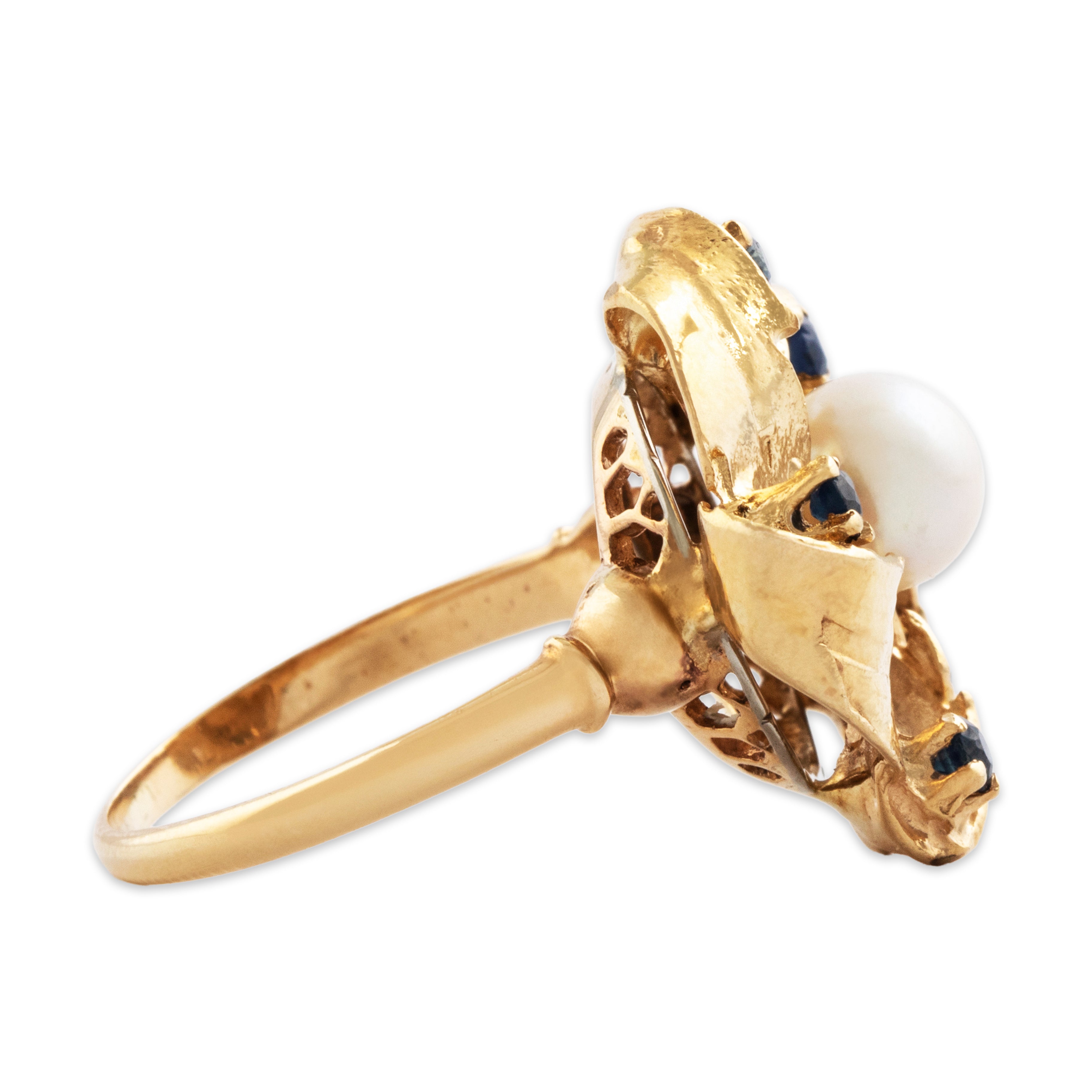 Vintage 14k Yellow Gold Pearl Blue Sapphire Foliate Pinwheel Ring - Side view