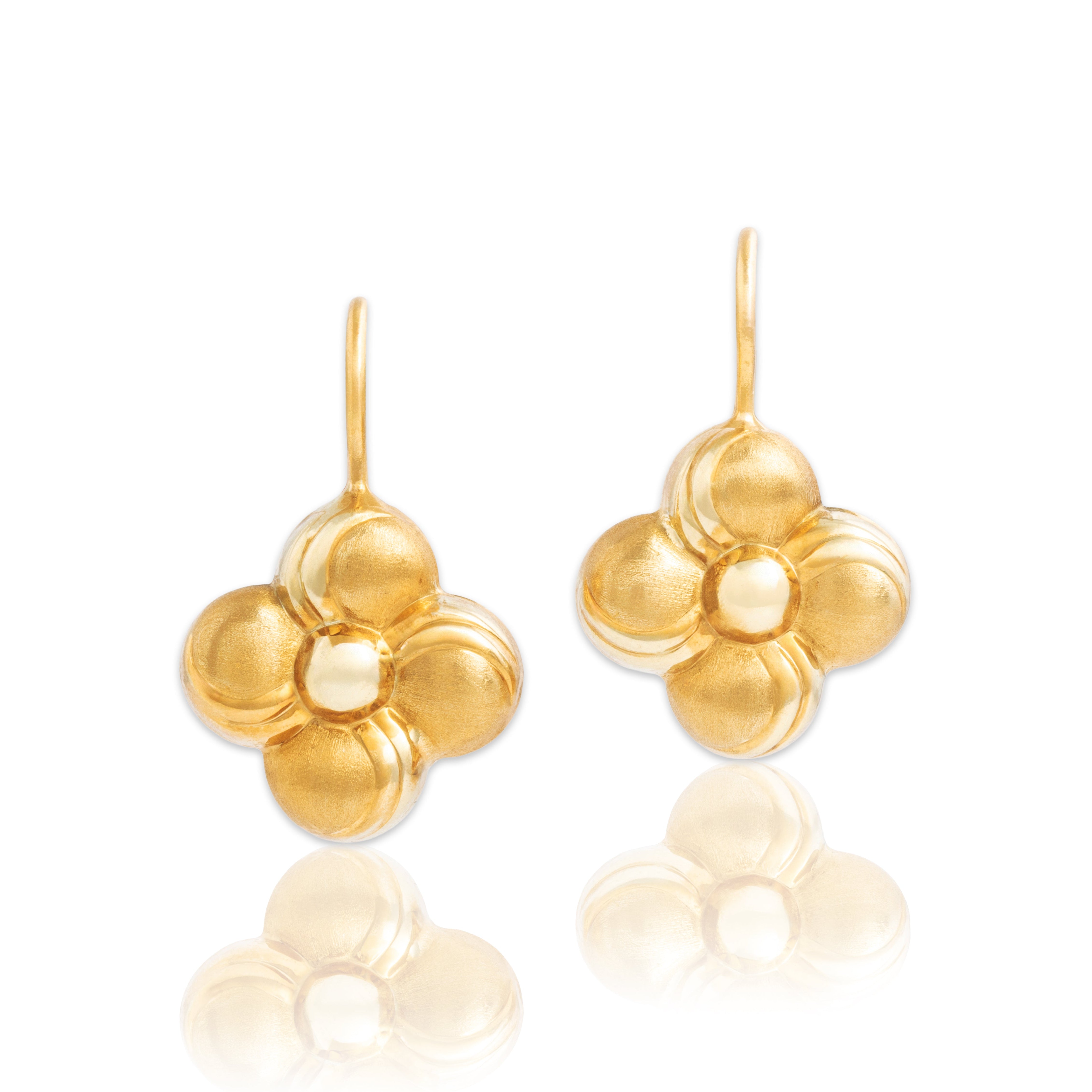 Vintage Italian 14k Yellow Gold Textured Pretty Puffy Flower Earrings - Close-up view