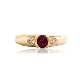 Vintage 14k Yellow Gold Ruby Diamond Pretty Bezel Trio Ring 6.75