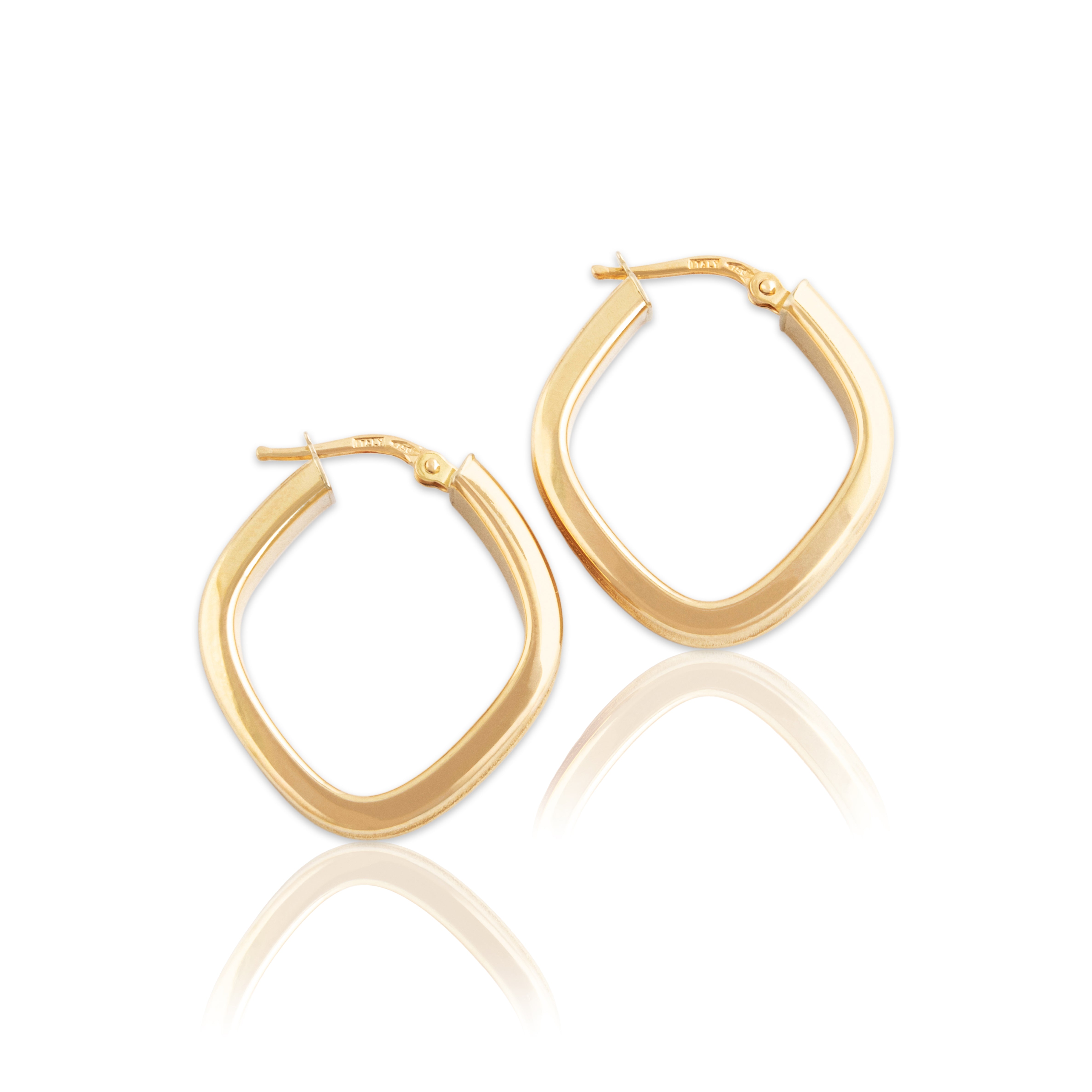 Vintage Italian 18k Yellow Gold Rounded Square Hoop Earrings - Close-up view