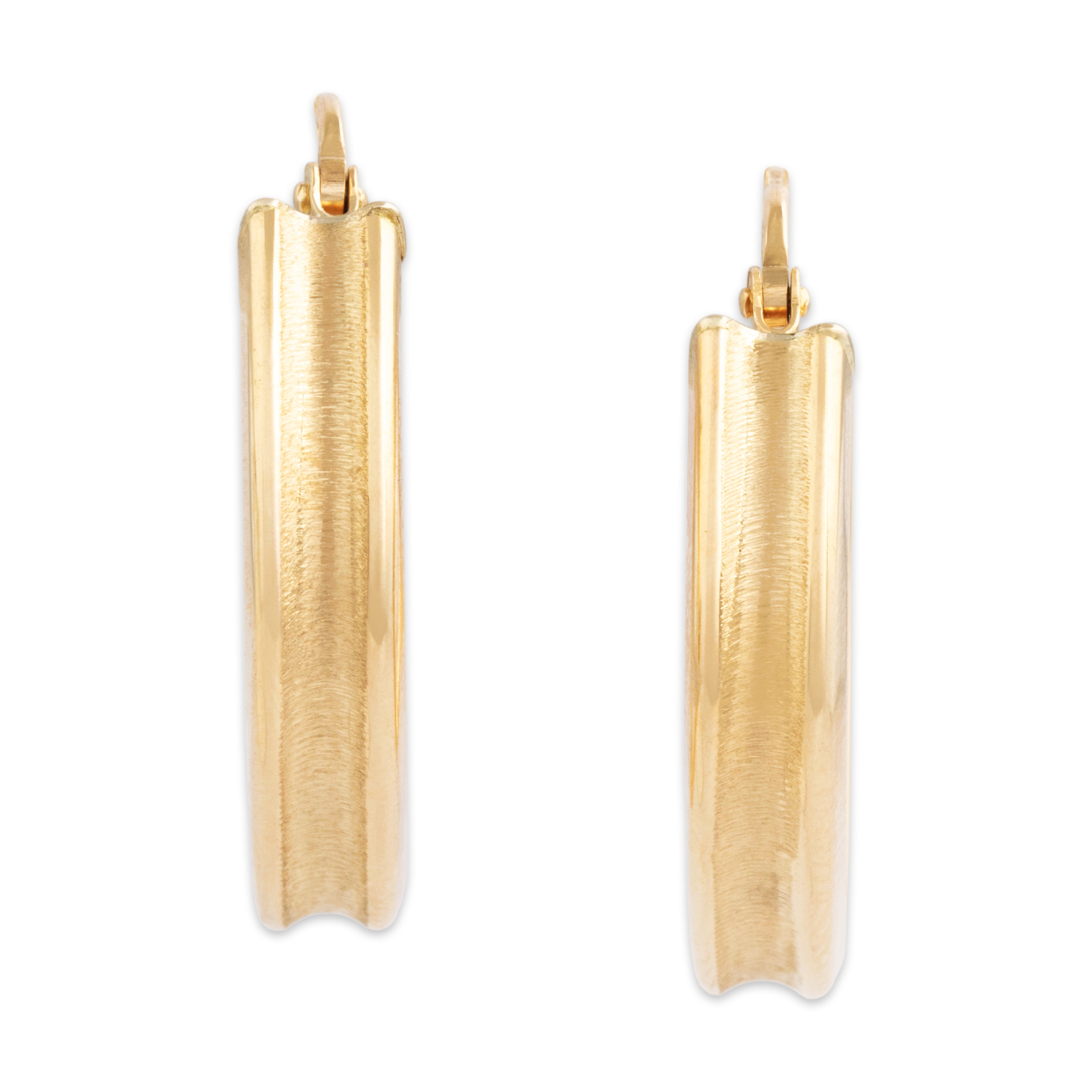 Vintage Italian 18k Yellow Gold Rounded Square Hoop Earrings - Overall view