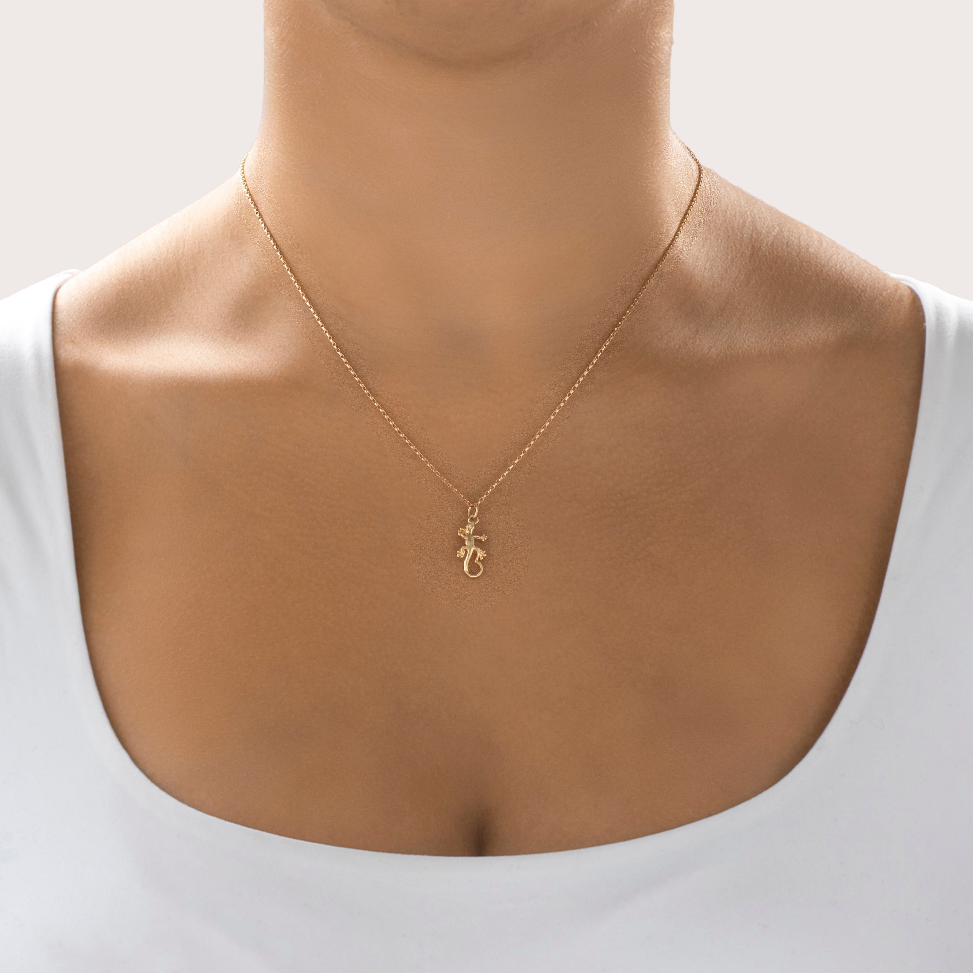 Vintage 14k Yellow Gold Cute Little Lizard Charm / Pendant - On model view