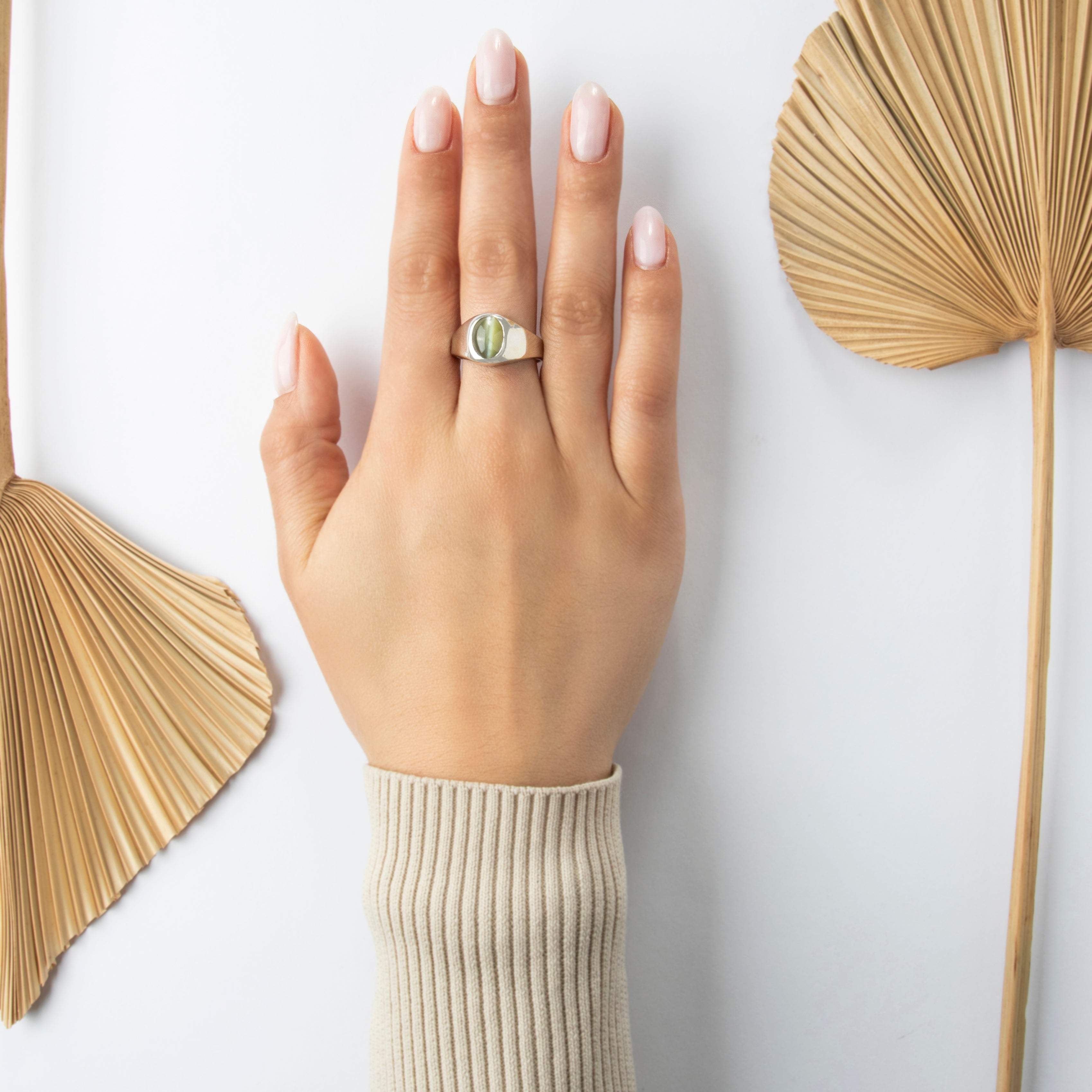 Vintage 14k White Gold 4.34ct Cat's Eye Chrysoberyl Stunning Signet Ring - On model view