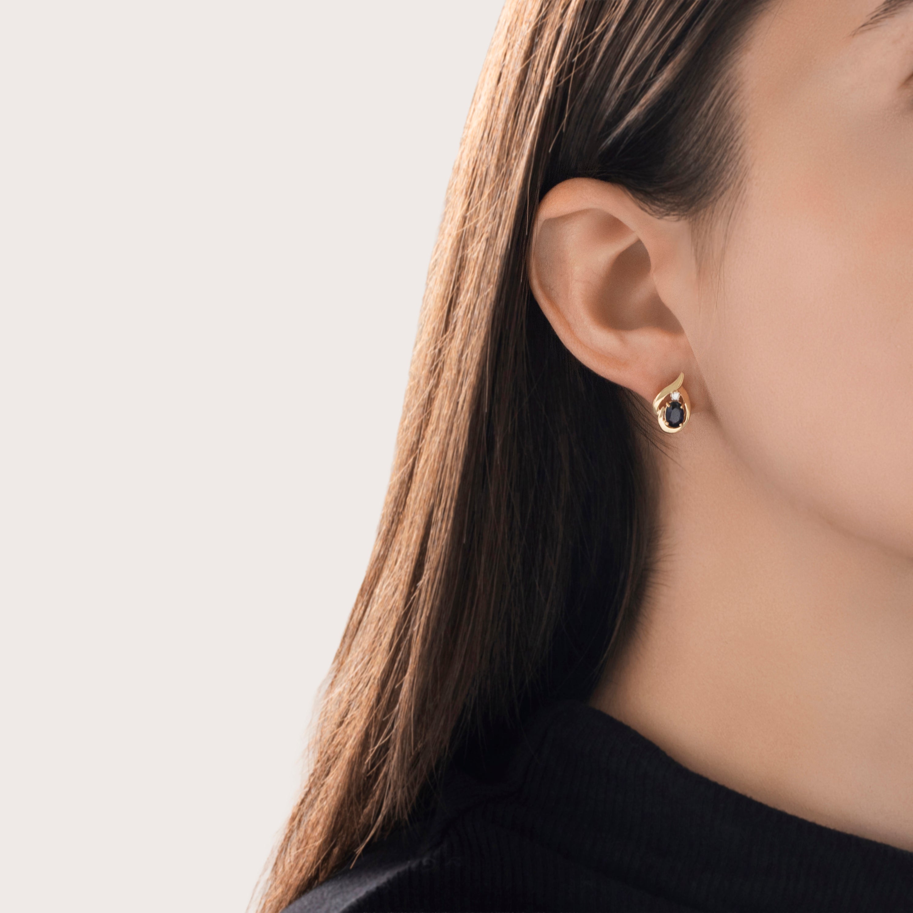 Vintage 14k Yellow Gold 1.1cttw Sapphire Diamond Elegant Flourish Stud Earrings - On model view