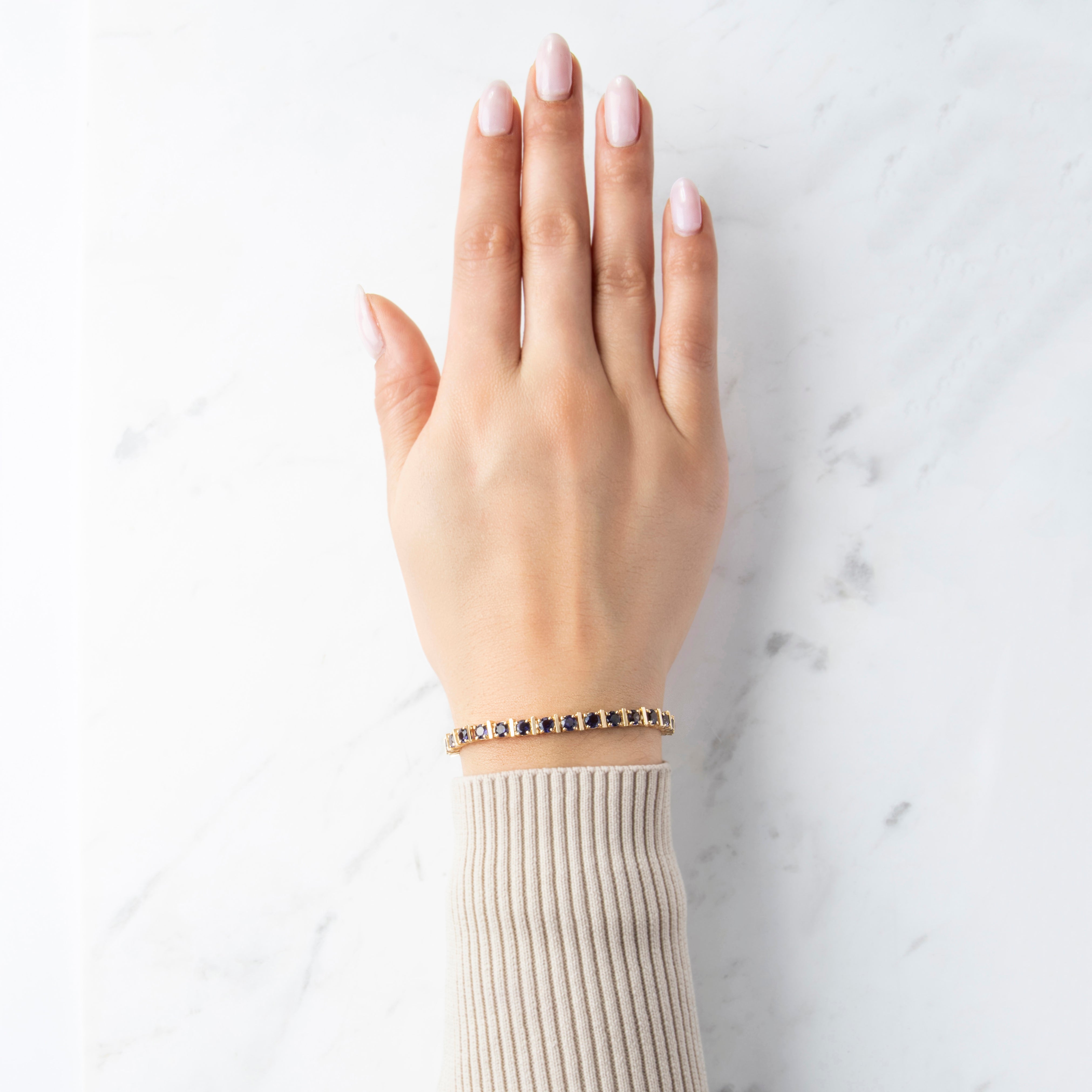 Vintage 14k Yellow Gold 6.1cttw Iolite Wonderful Purple Tennis Bracelet - On model view