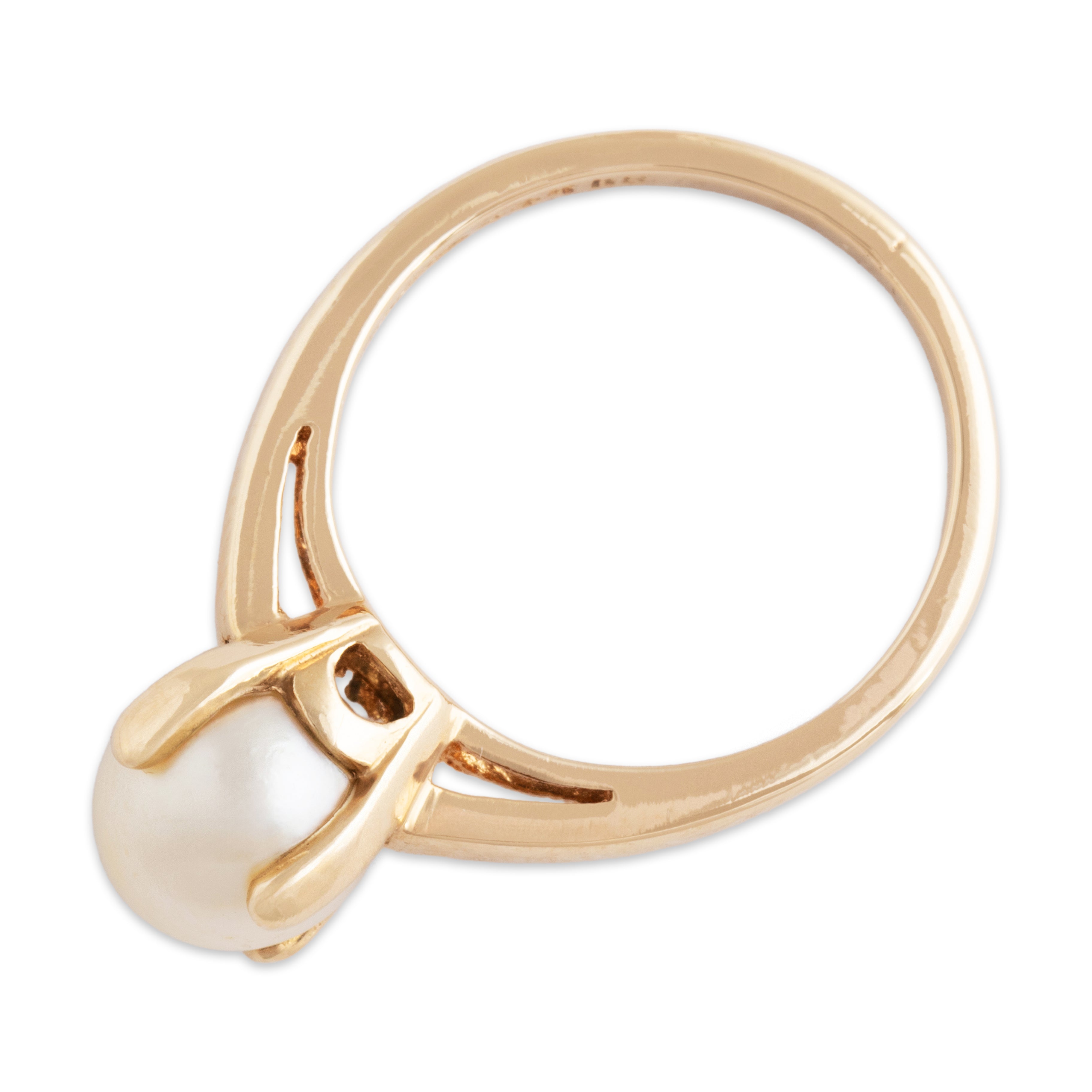 Vintage 14k Yellow Gold Pearl Elegant Solitaire Ring - Overall view