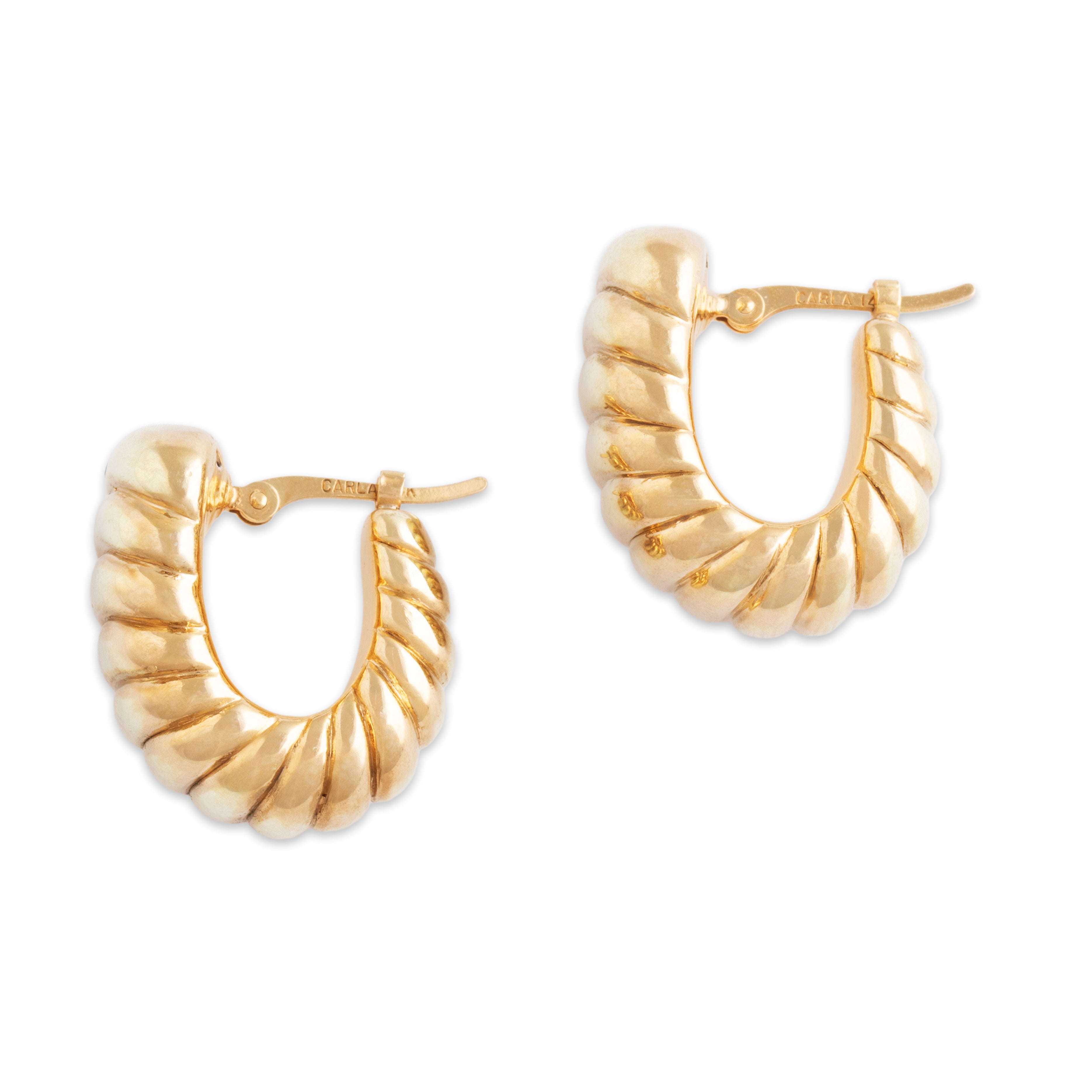 Vintage Small 14k Yellow Gold Chic Chunky Ribbed Hoop Earrings - Overall view