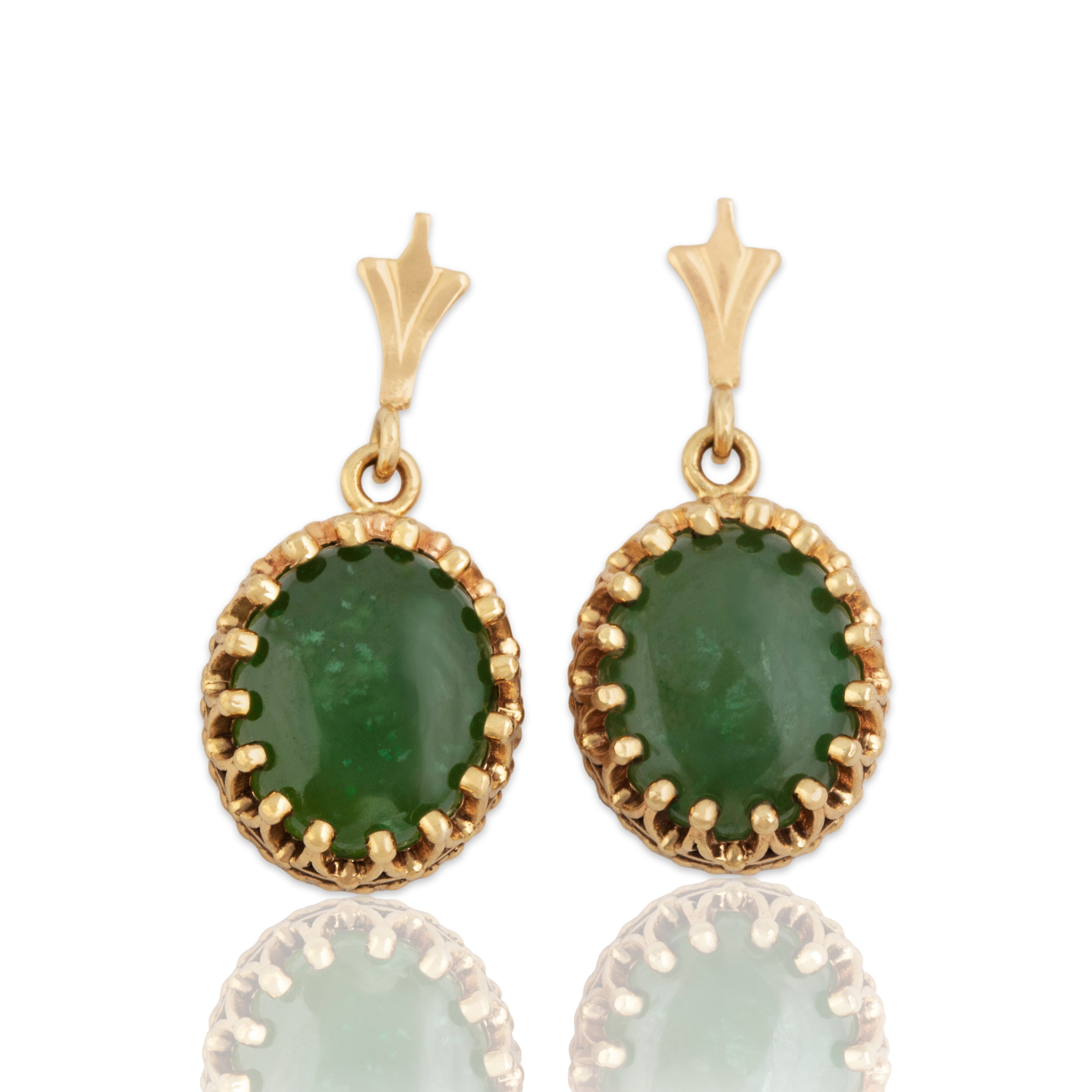 Vintage 14k Yellow Gold 3cttw Jade Pretty Speckled Cabochon Dangle Earrings