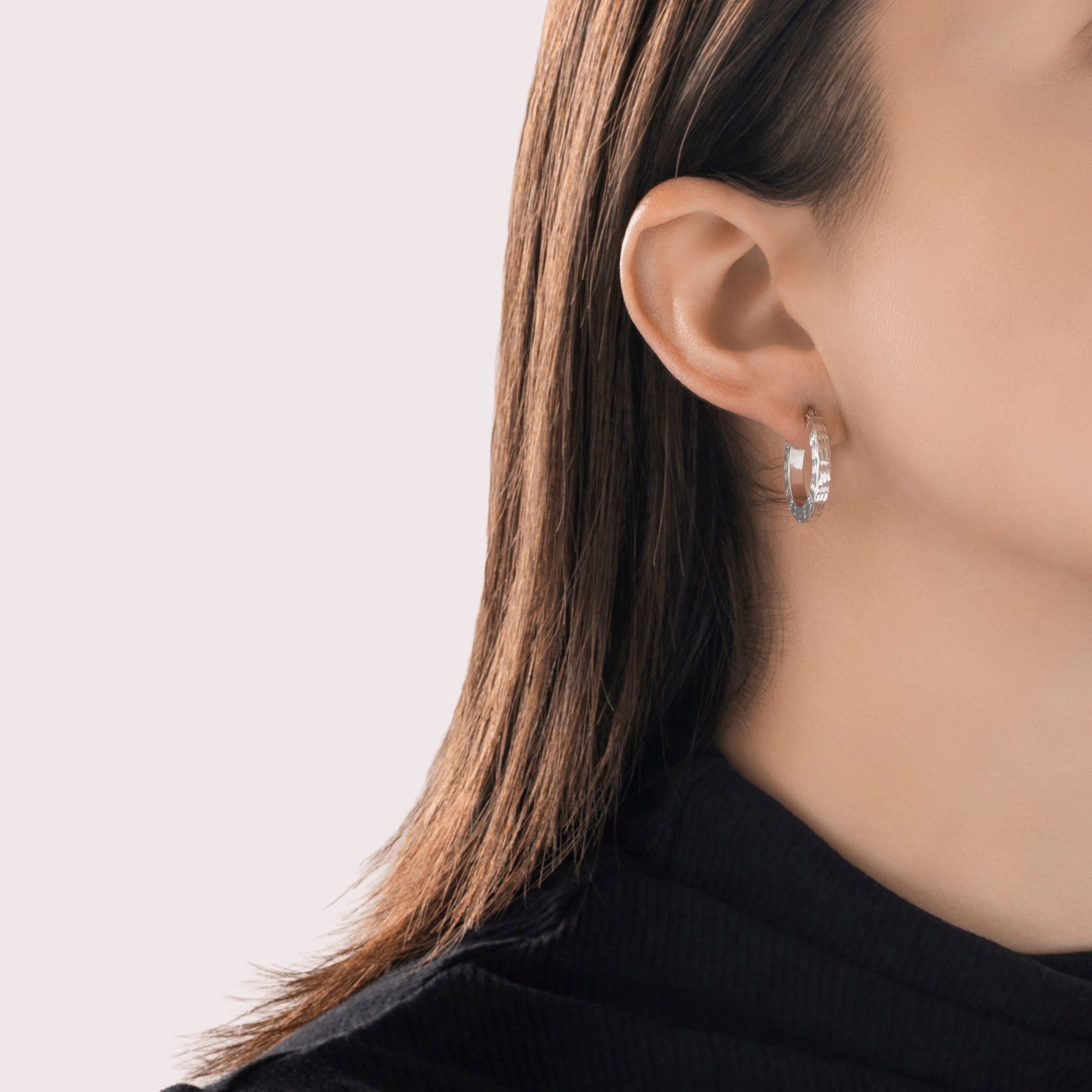 Vintage 14k White Gold Sleek Incised Texture Hoop Earrings - On model view