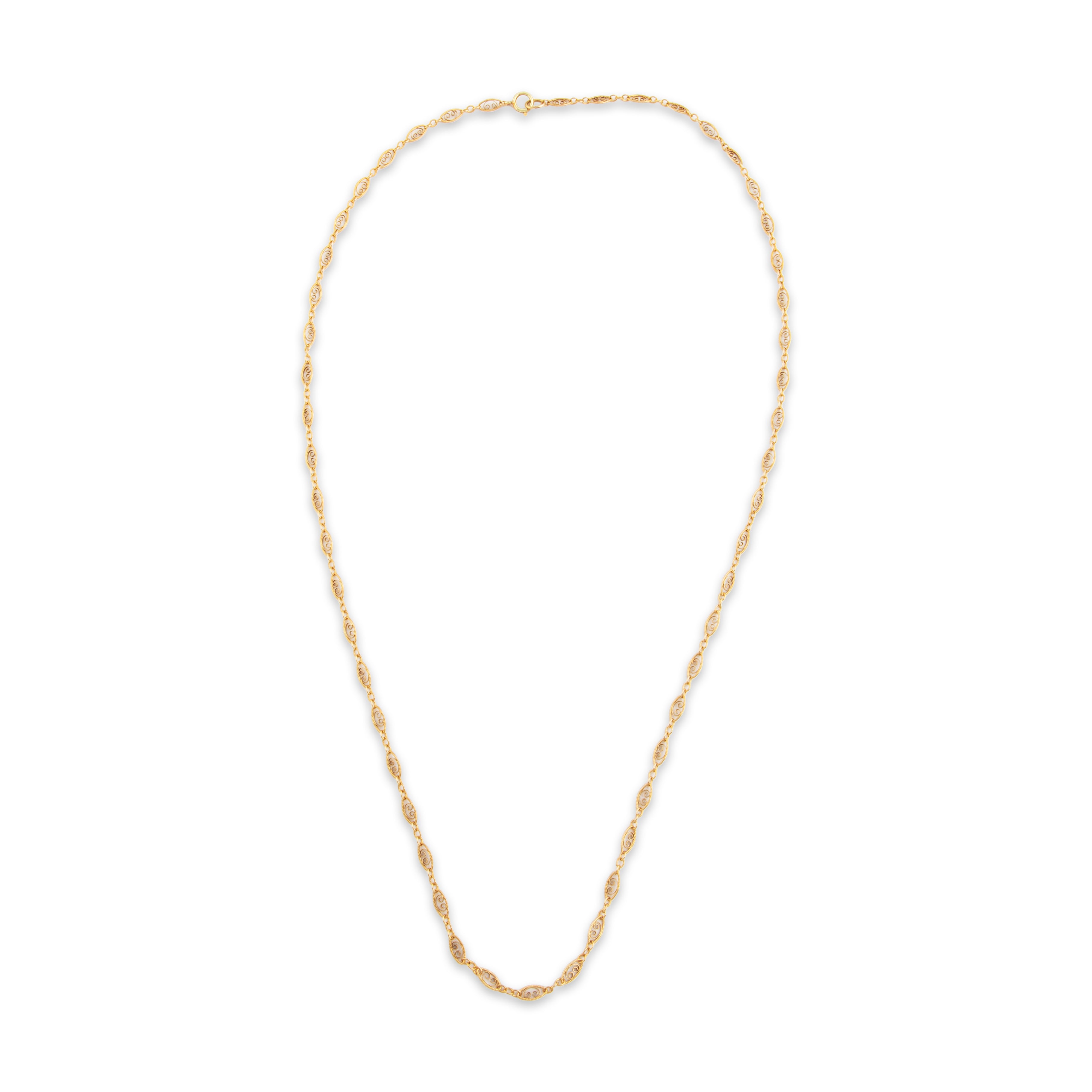 Vintage 14k Yellow Gold Stunning Filigree Chain Necklace  - Overall view