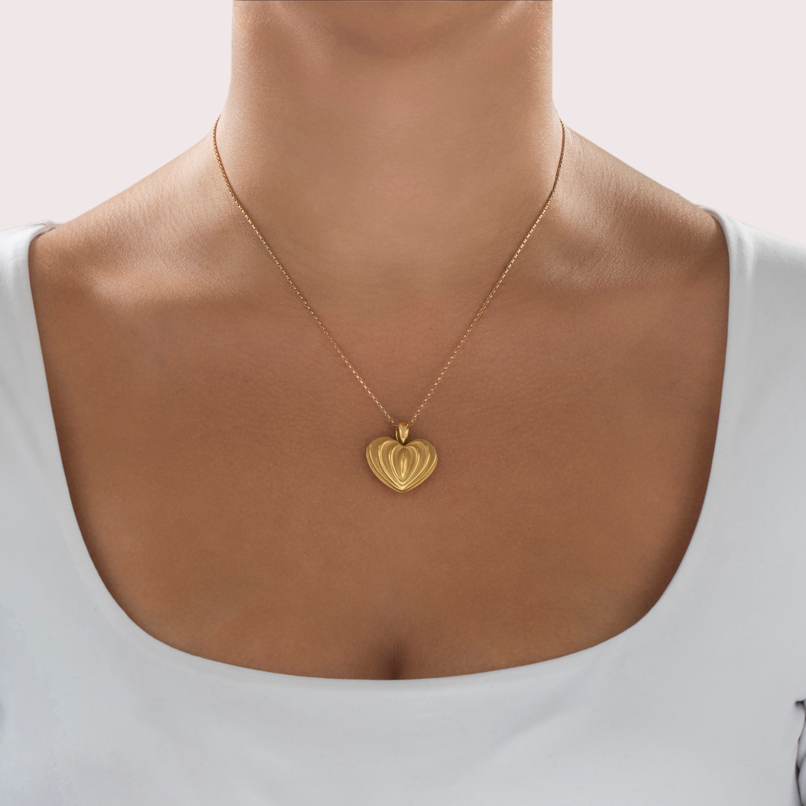 Vintage Large 14k Yellow Gold Puffy Sculpted Satin Ripple Heart Pendant - On model view