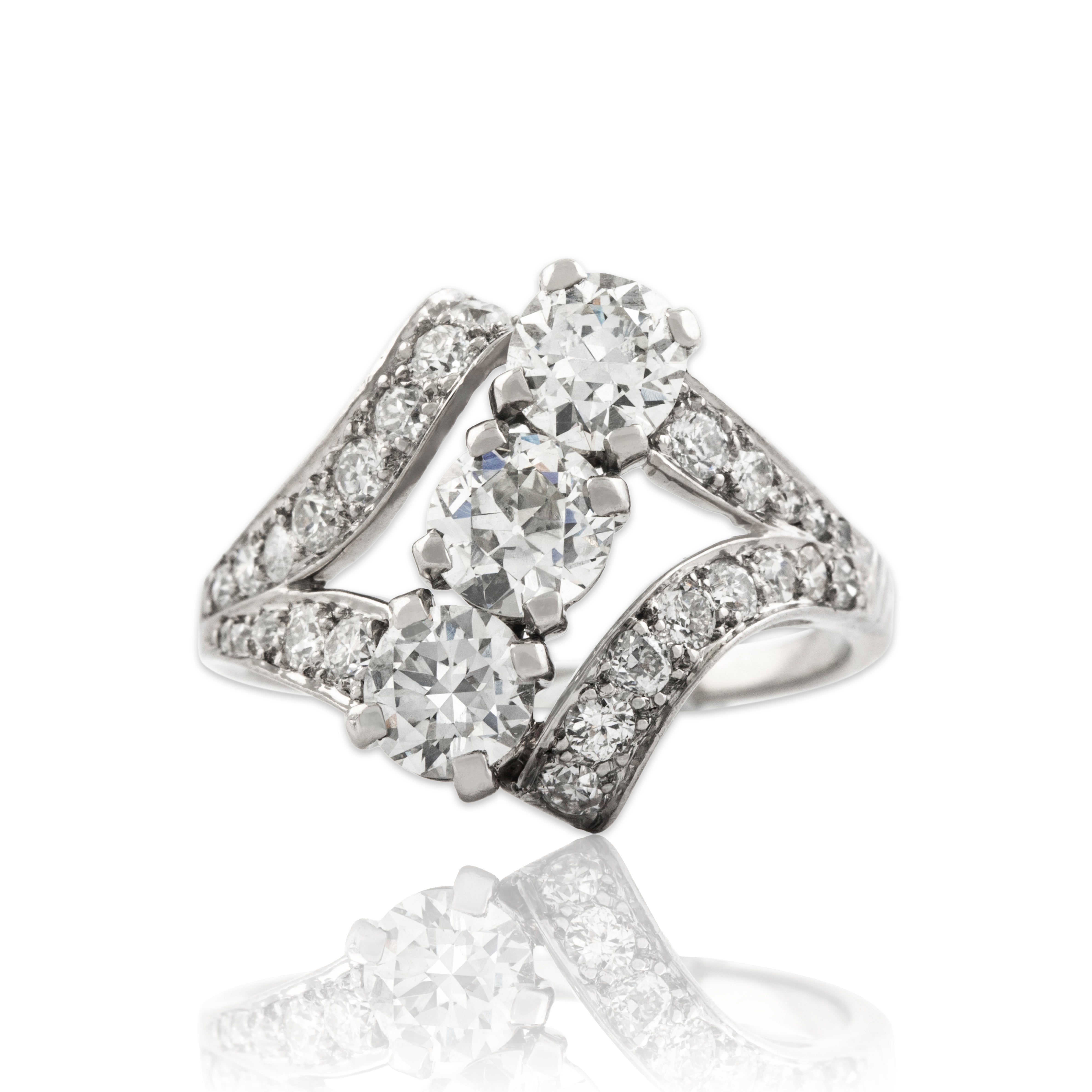 Antique Art Deco 18k White Gold 2.01cttw Old European & Old Mine Diamond Ring - Close-up view