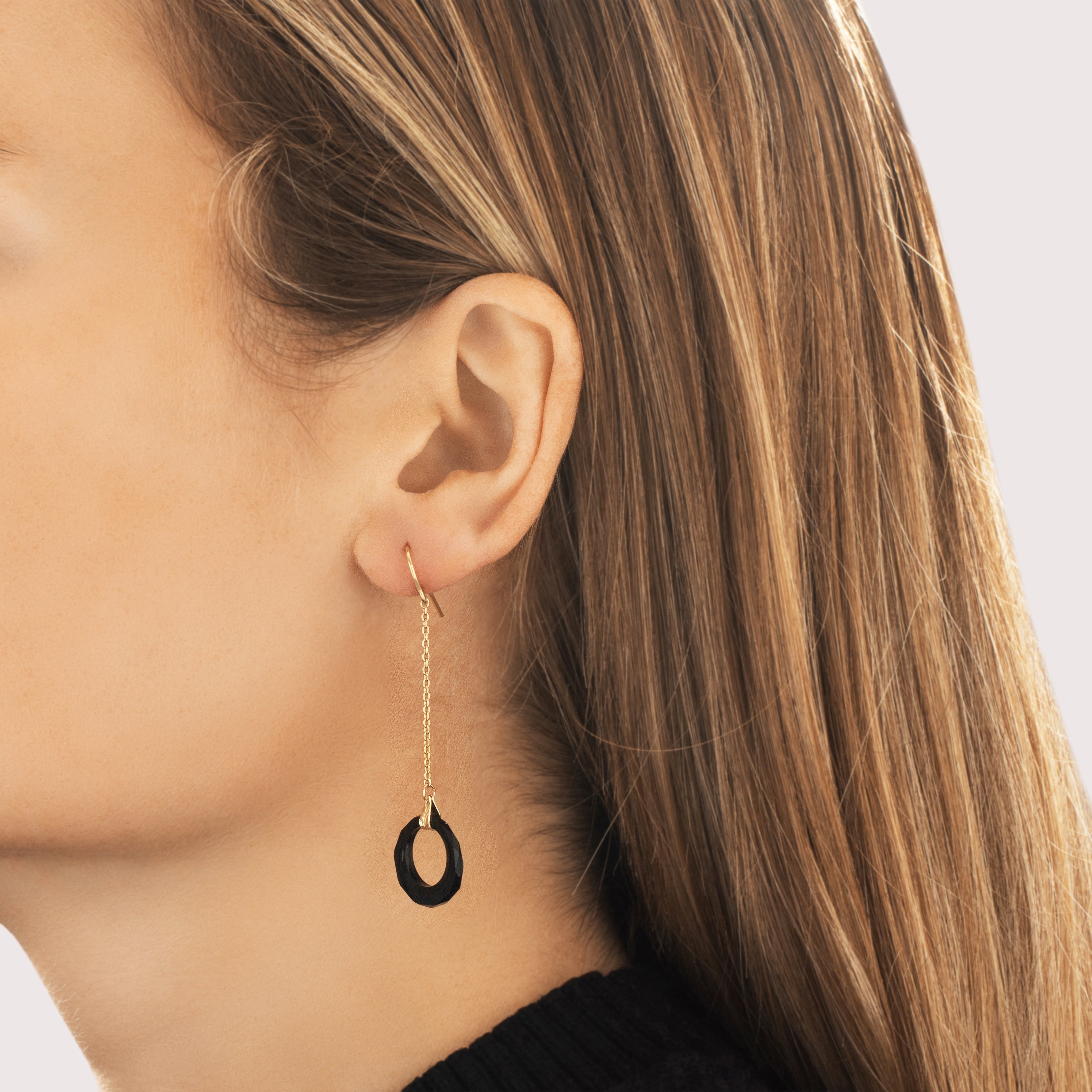 Antique 14k Yellow Gold Onyx Geometric Faceted Cable Chain Drop Dangle Earrings - On model view