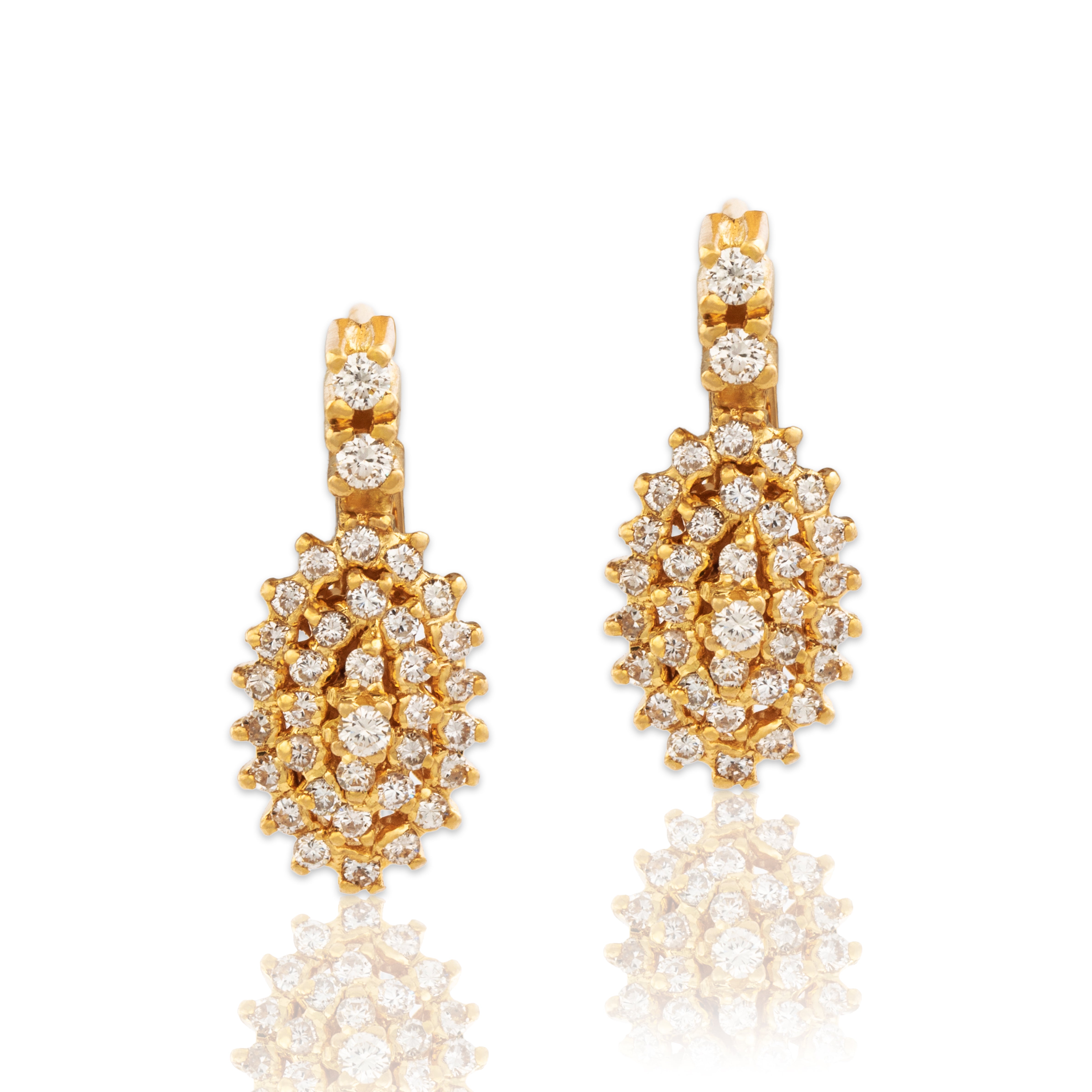 Vintage 18k Yellow Gold .827cttw Diamond Brilliant Cluster Earrings - Close-up view