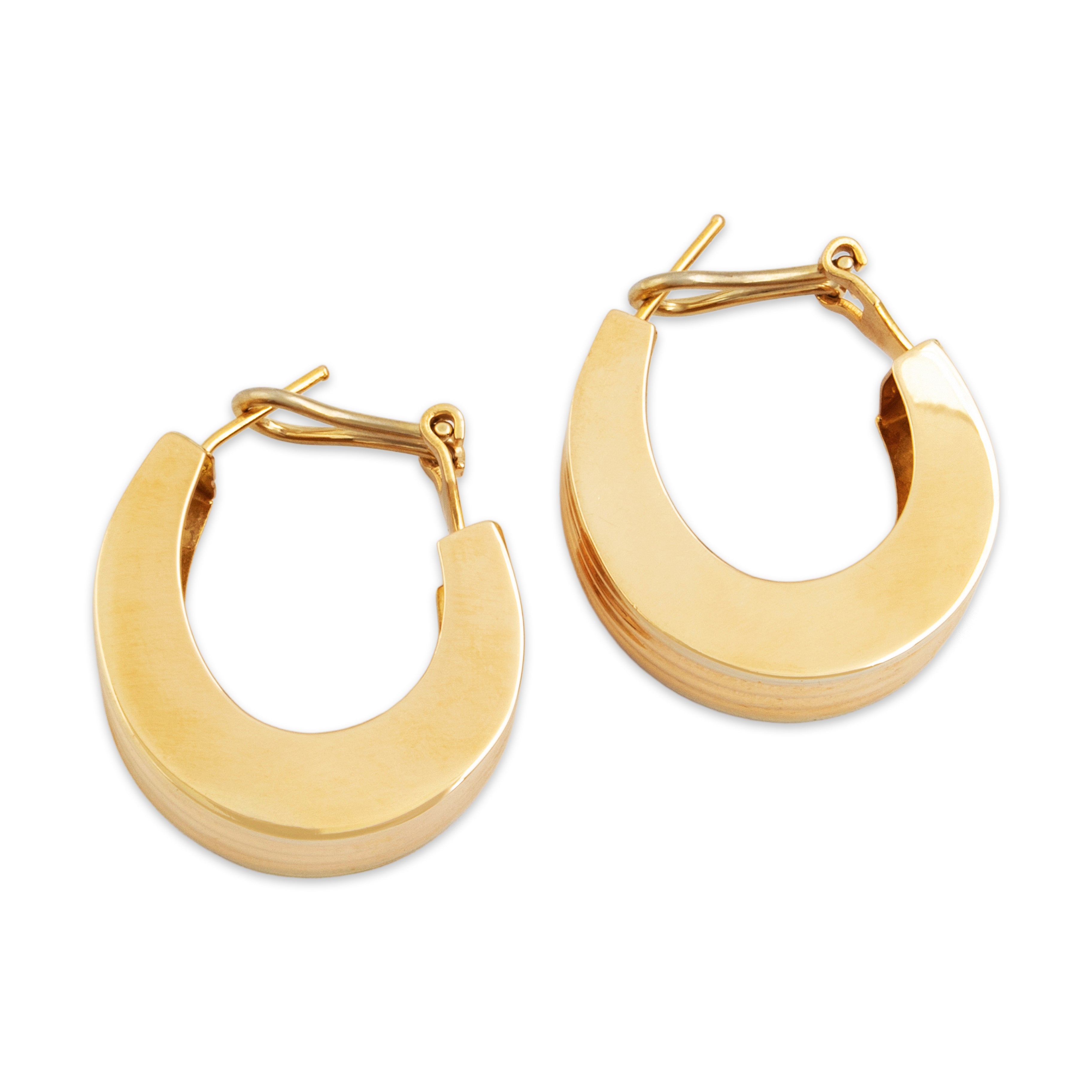 Vintage Italian 14k Yellow Gold Chic Chunky Ribbed Hoop Earrings - Side view