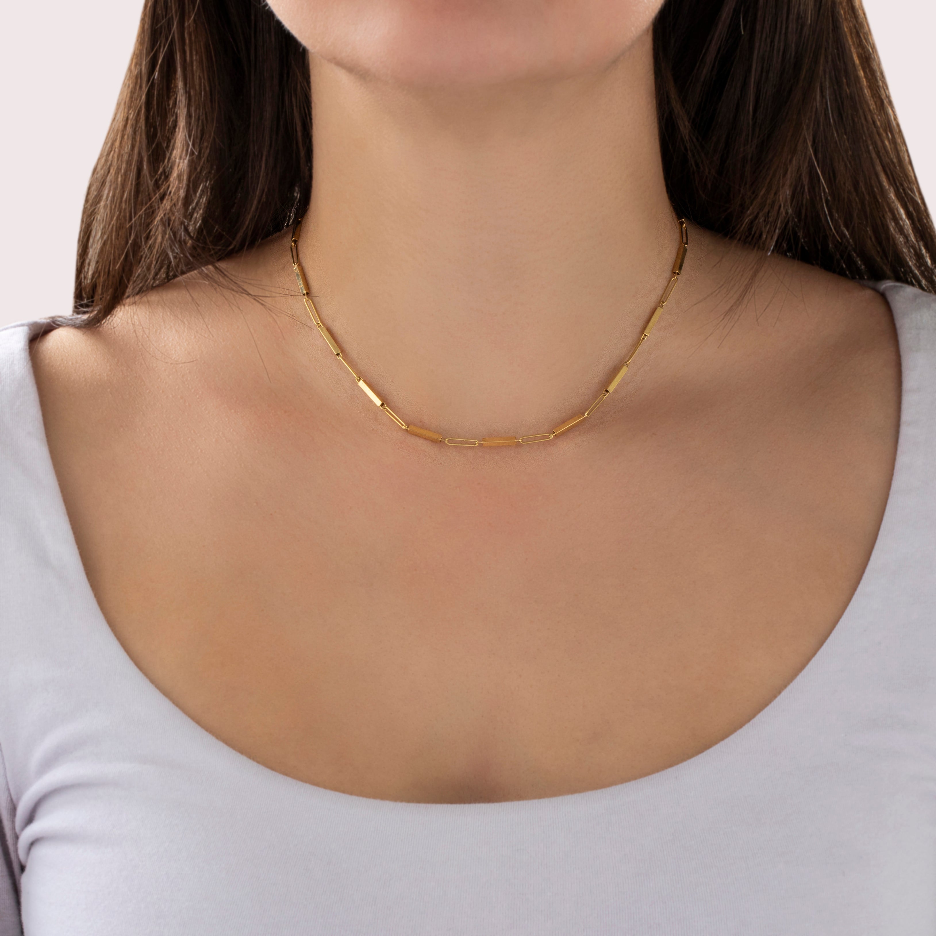 Vintage Italian 18k Yellow Gold Elongated Bar Links Necklace - On model view