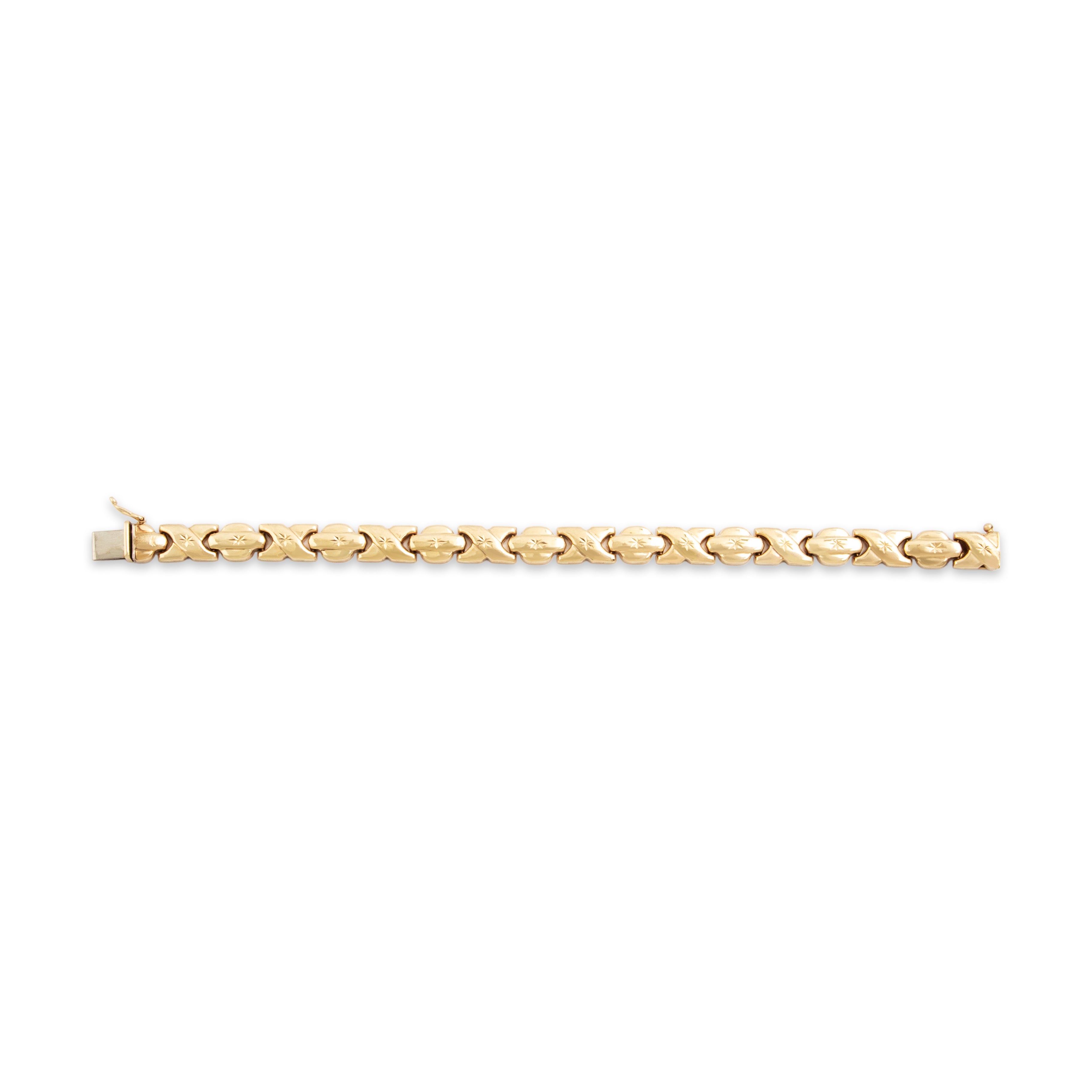 Vintage 14k Yellow Gold XO Star Detail Link Bracelet - Close-up view