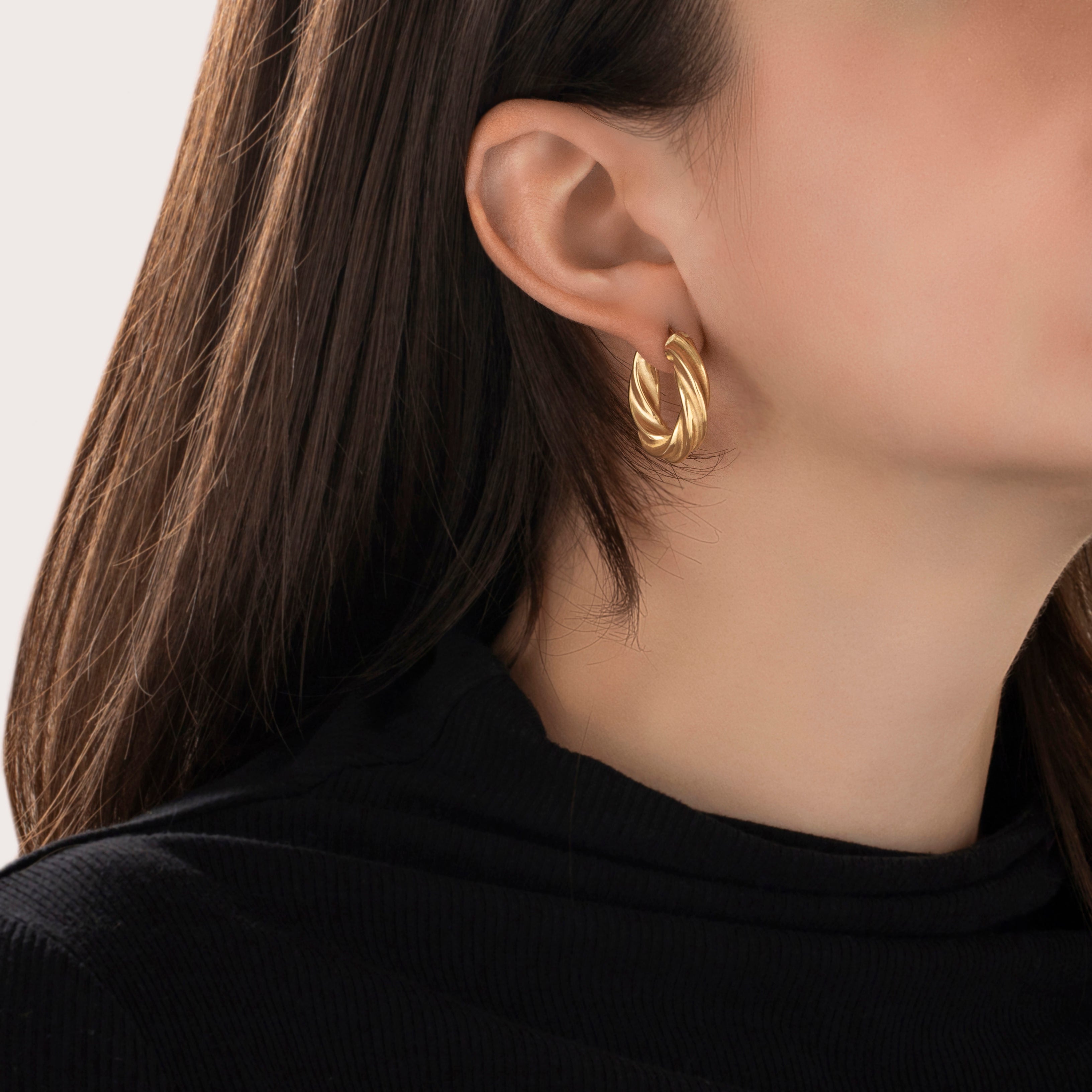 Vintage Italian Lightweight 14k Yellow Gold Brushed Twisted Hoop Earrings - On model view