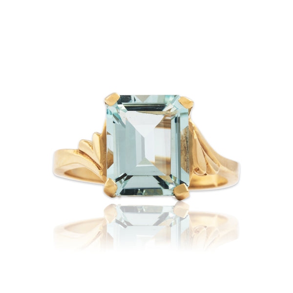 Vintage 14k Yellow Gold 4ct Aquamarine Elegant Emerald-Cut Cocktail Ring 8.75