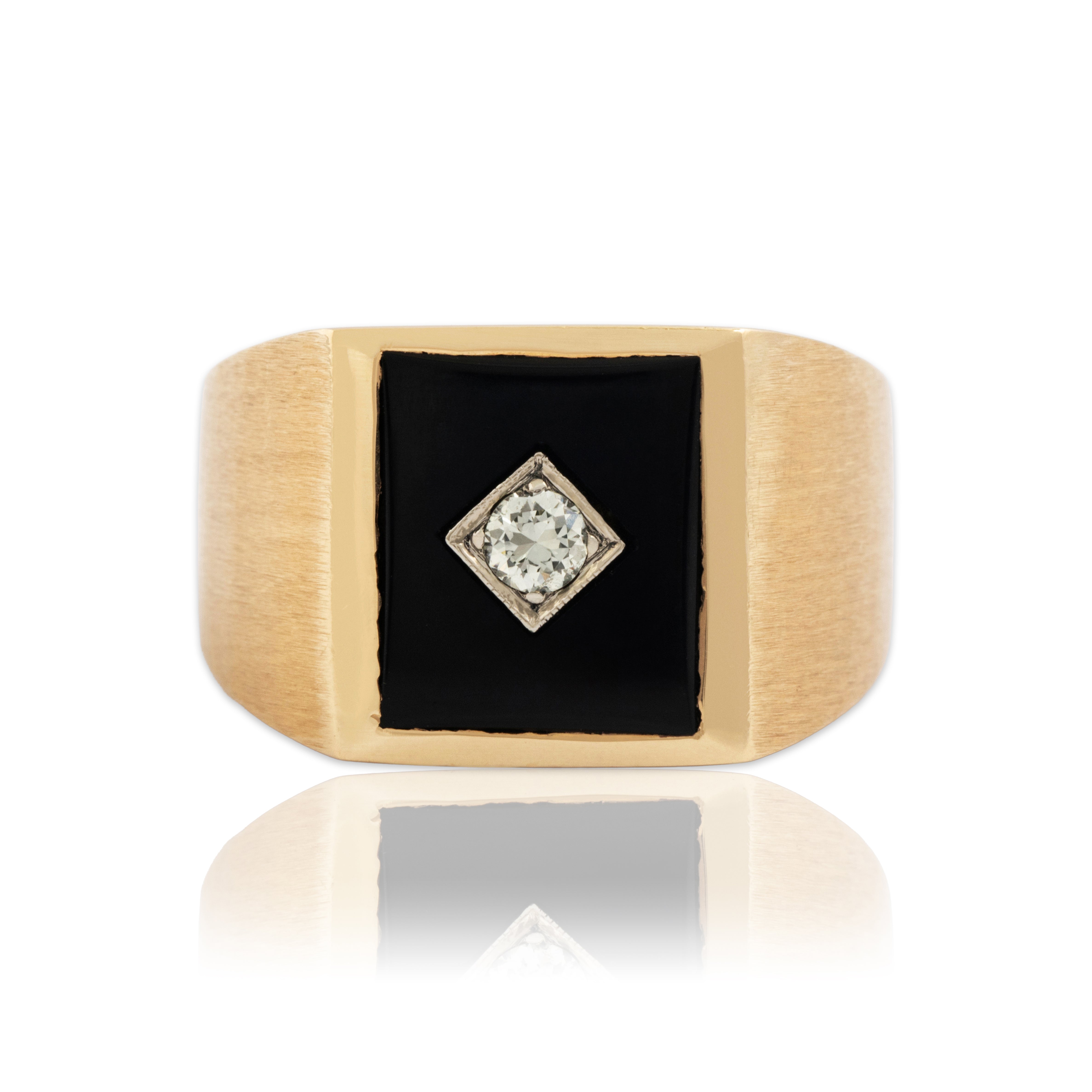 Vintage Heavy 14k Yellow Gold Diamond Onyx Brushed Geometric Ring - Close-up view