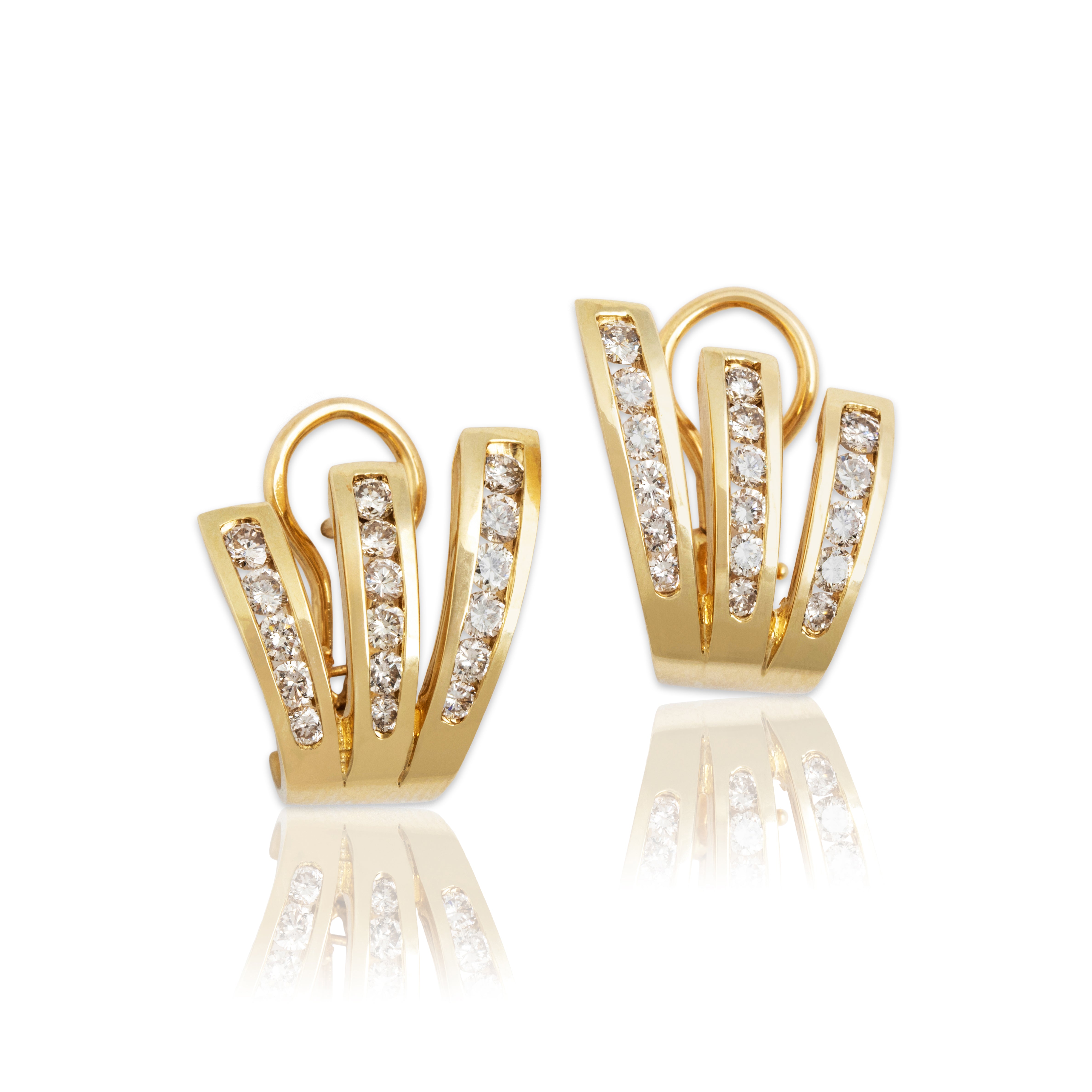 Vintage Large 14k Yellow Gold 1.988cttw Diamond Climbing Stud Earrings