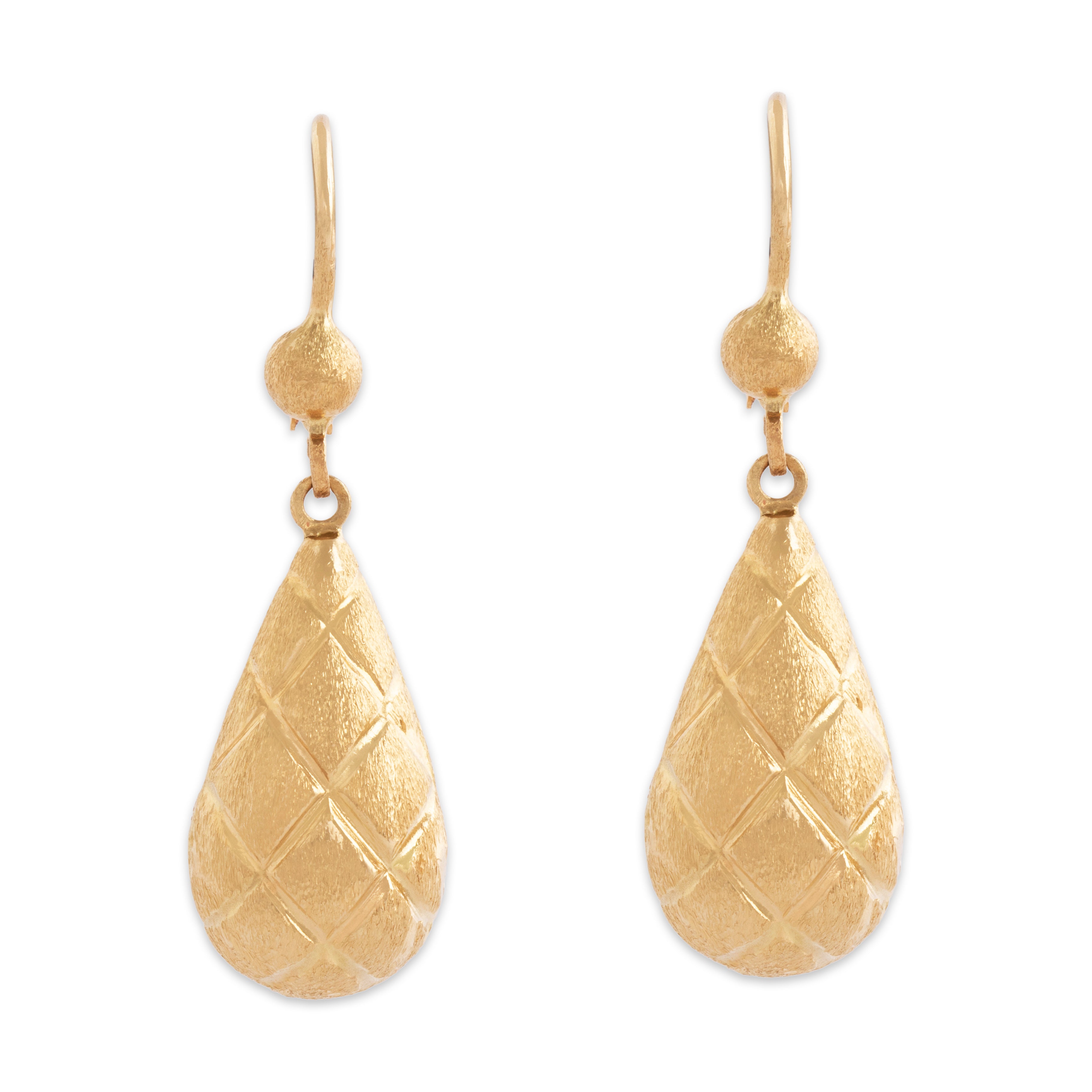 Vintage 14k Yellow Gold Criss-Cross Textured Teardrop Dangle Earrings- Close-up view