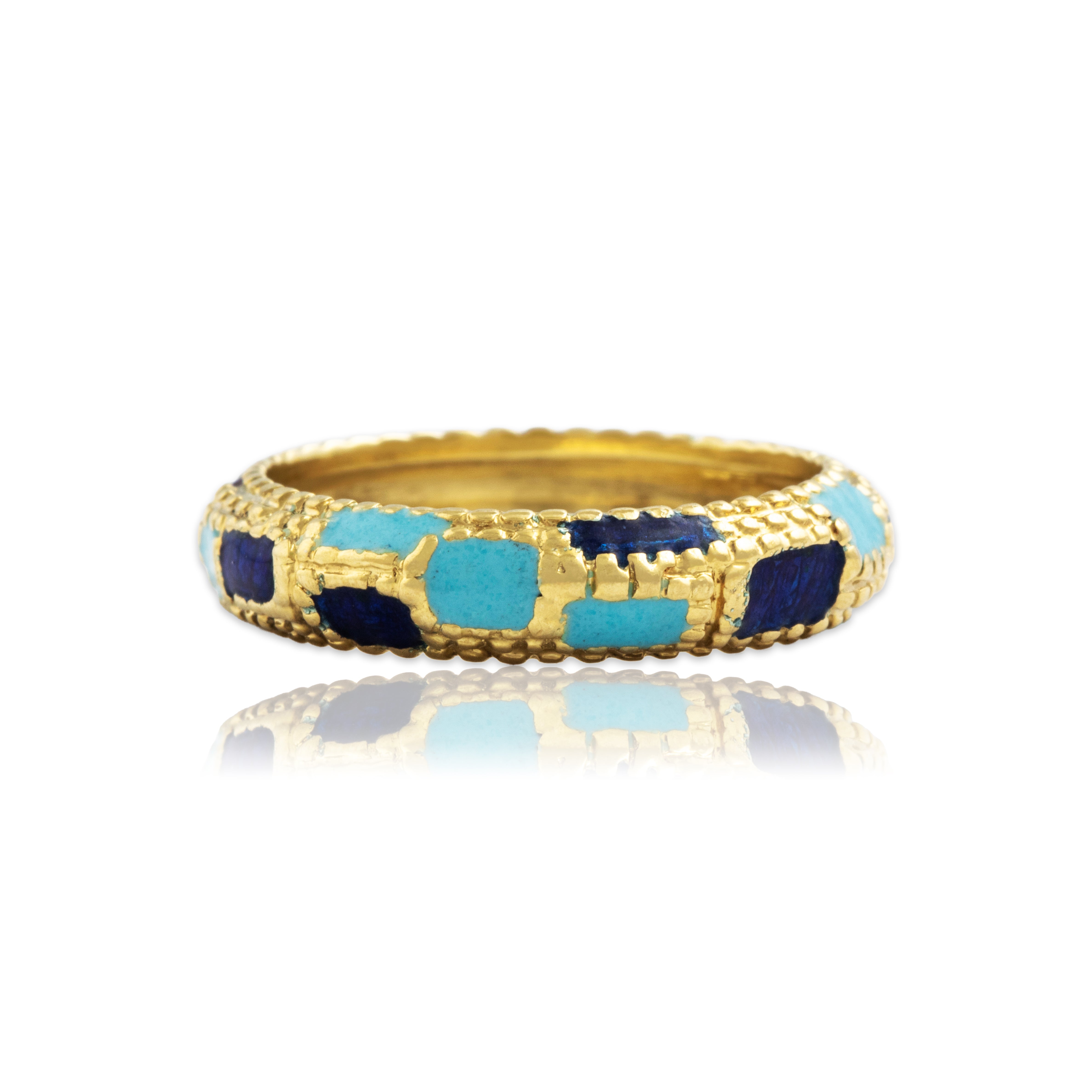 Vintage 18k Yellow Gold Two-Tone Blue Enamel Geometric Band Ring - Close-up view