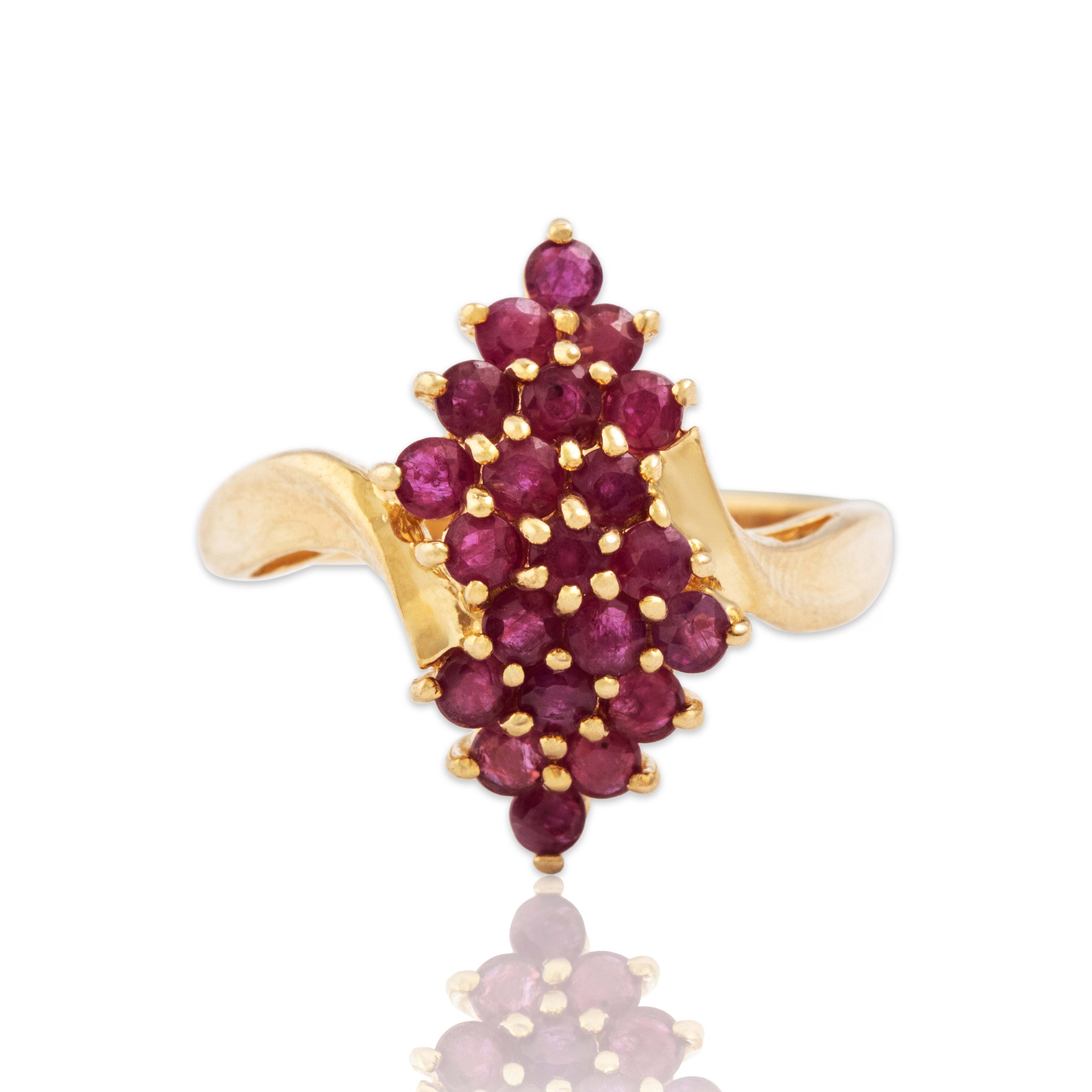 Vintage 14K Yellow Gold 1.16cttw Bright Ruby Bypass Cluster Ring - Close-up view