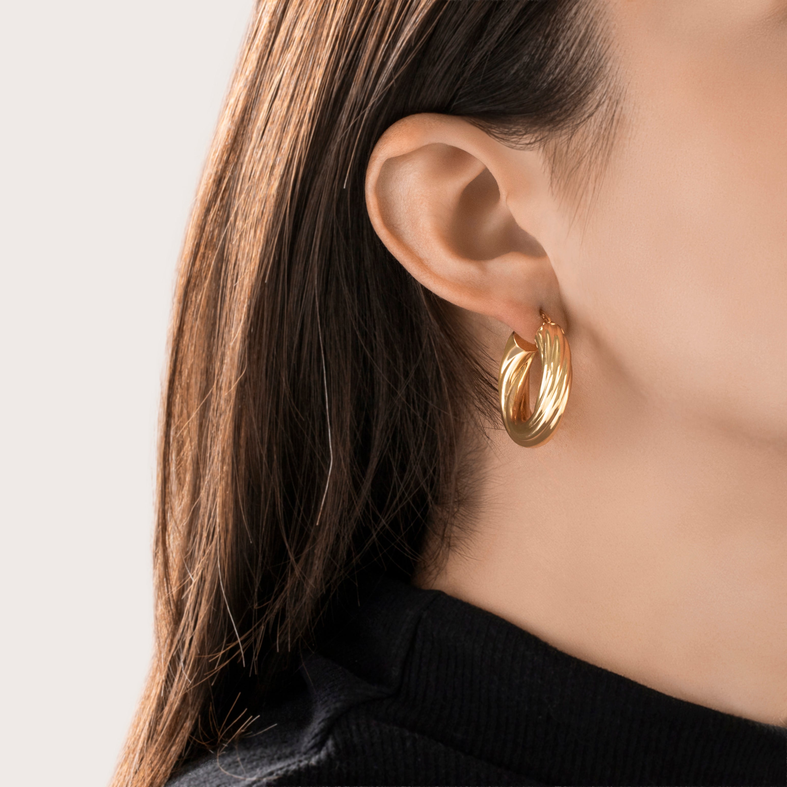 Vintage Italian 18K Yellow Gold Chunky Twisted Ribbed Hoop Earrings - On model view