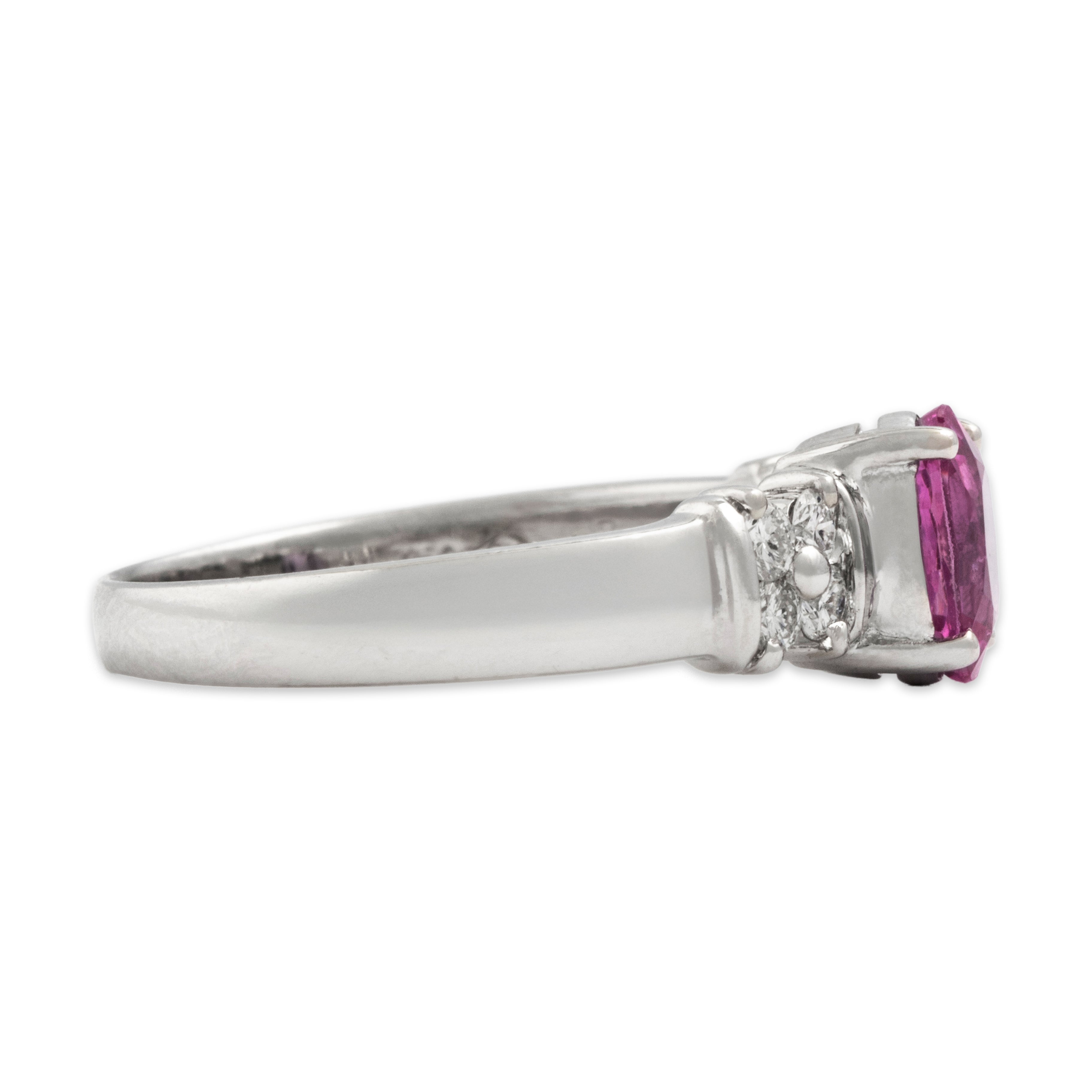 Vintage 18K White Gold 1.01ct Pink Sapphire Bright Oval Ring - Side view
