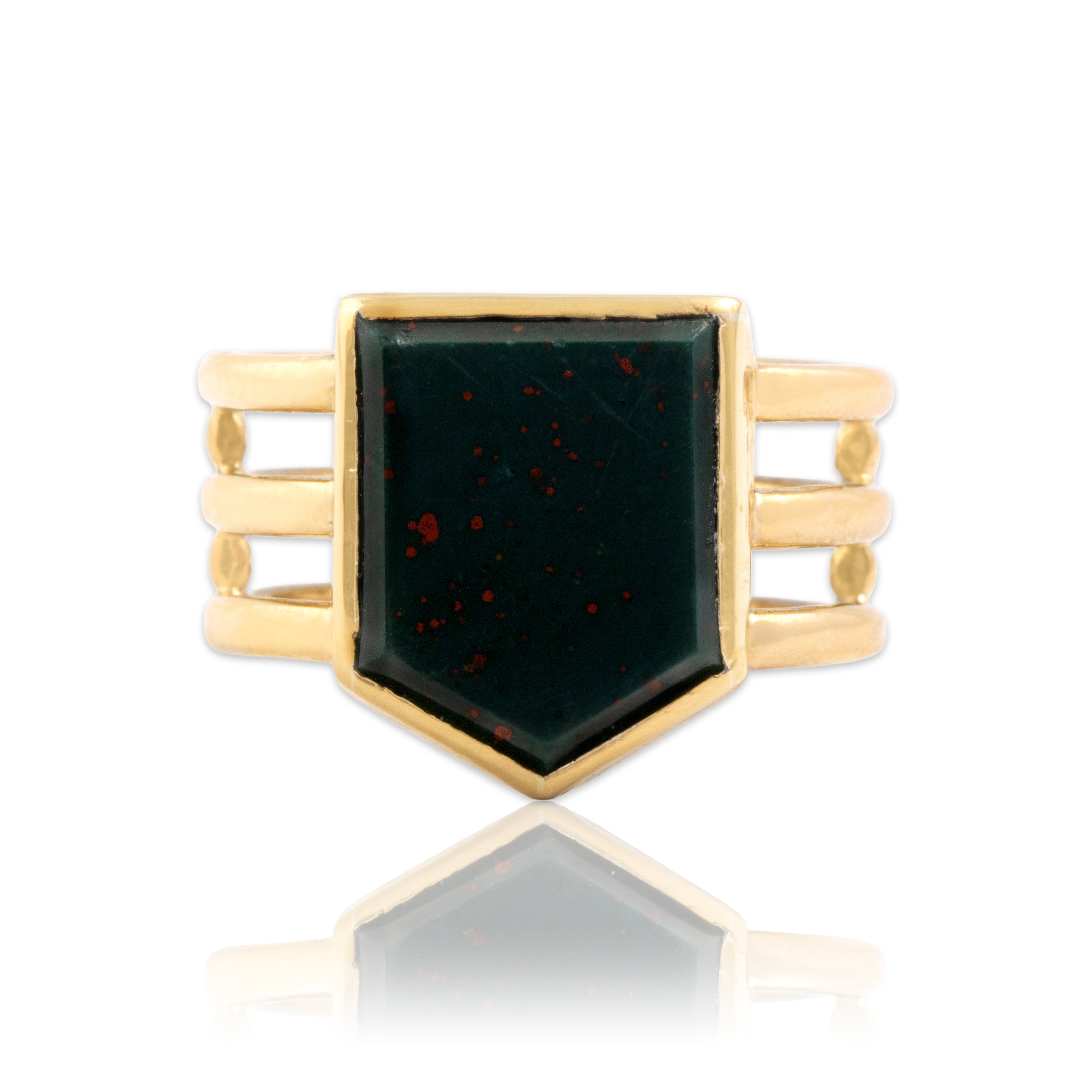 Antique Victorian English 18k Yellow Gold 1.81ct Bloodstone Geometric Split-Shank Shield Signet Ring - Close-up view