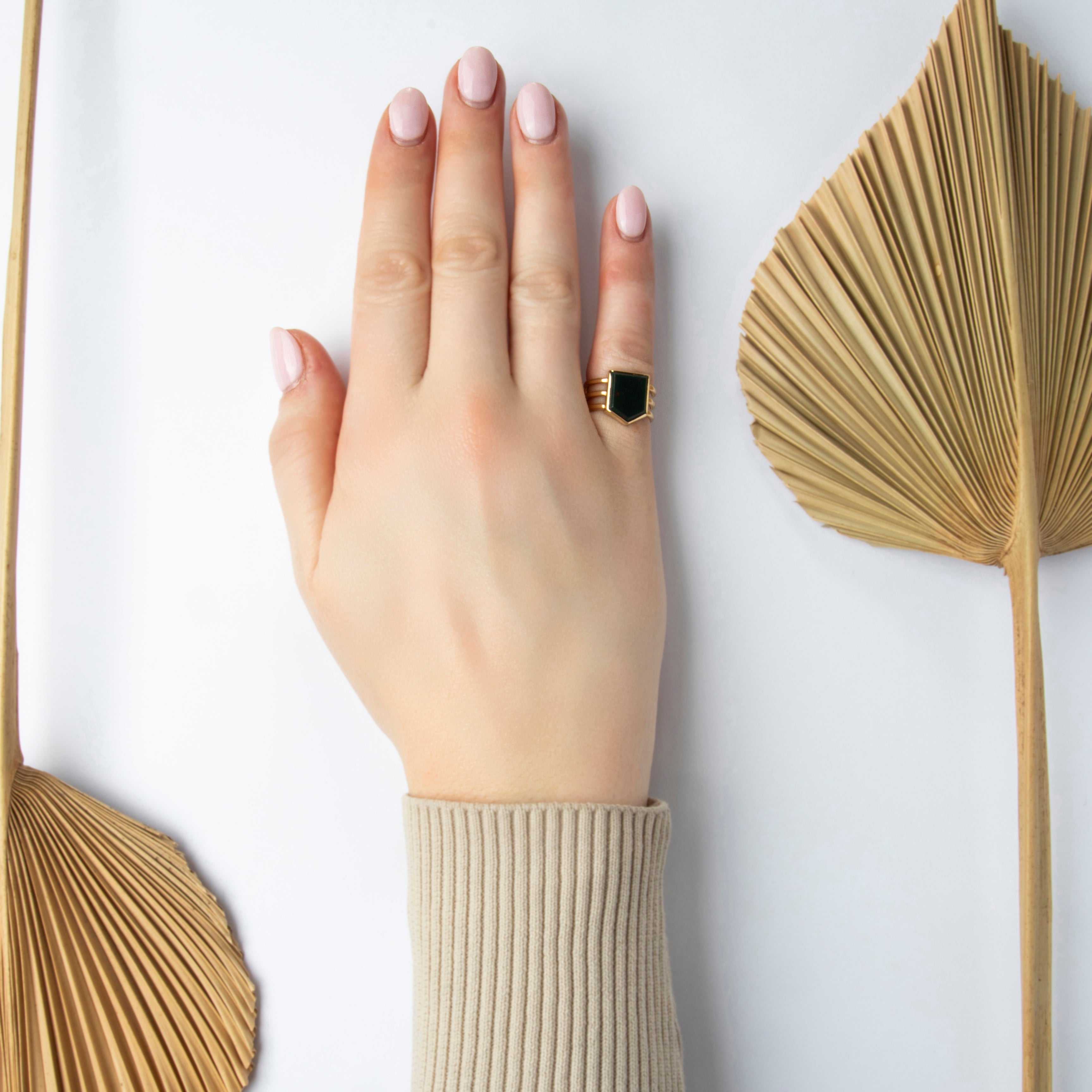 Antique Victorian English 18k Yellow Gold 1.81ct Bloodstone Geometric Split-Shank Shield Signet Ring - On model view