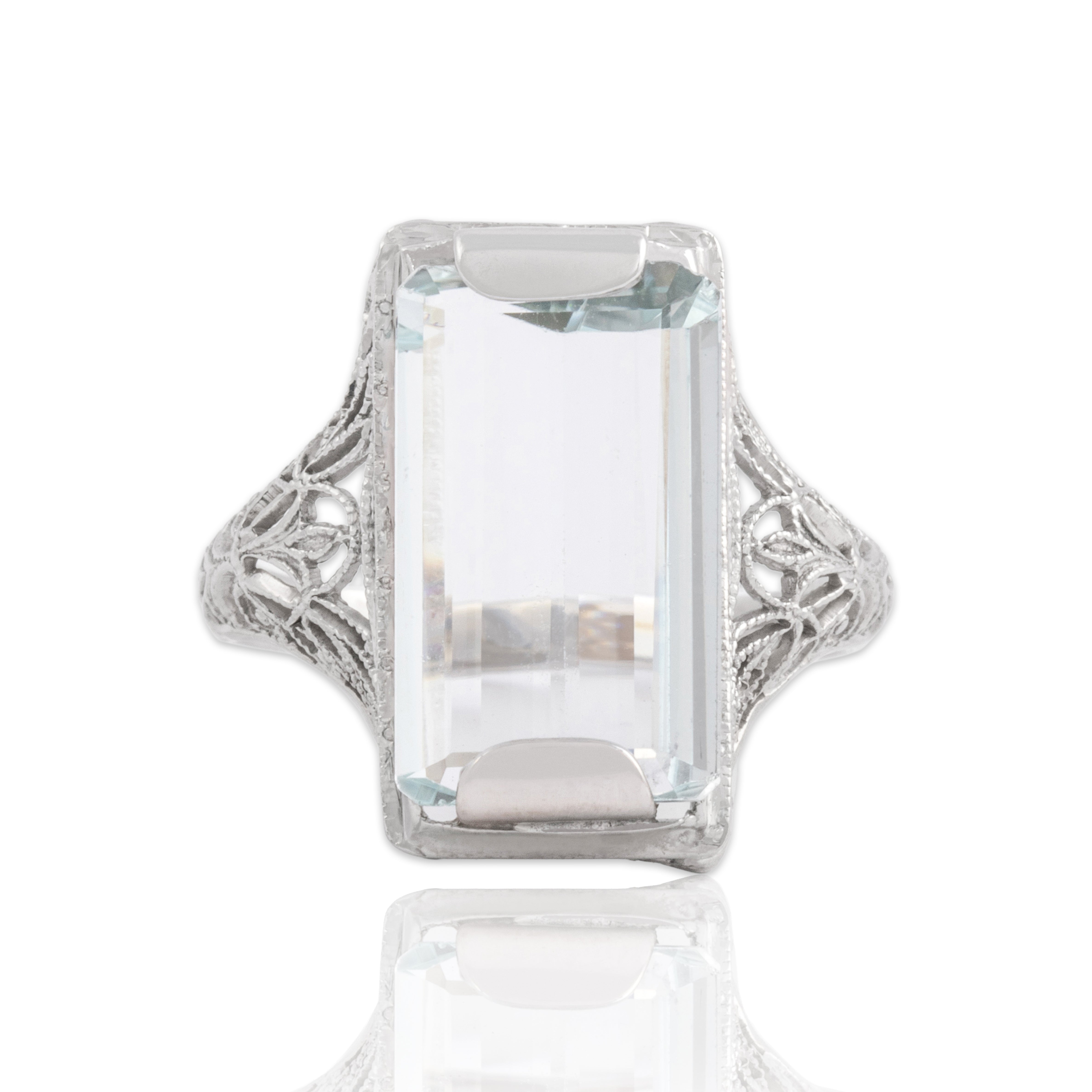 Antique Art Deco 14k White Gold 3.91ct Aquamarine Fantastic Filigree Window Ring - Close-up view