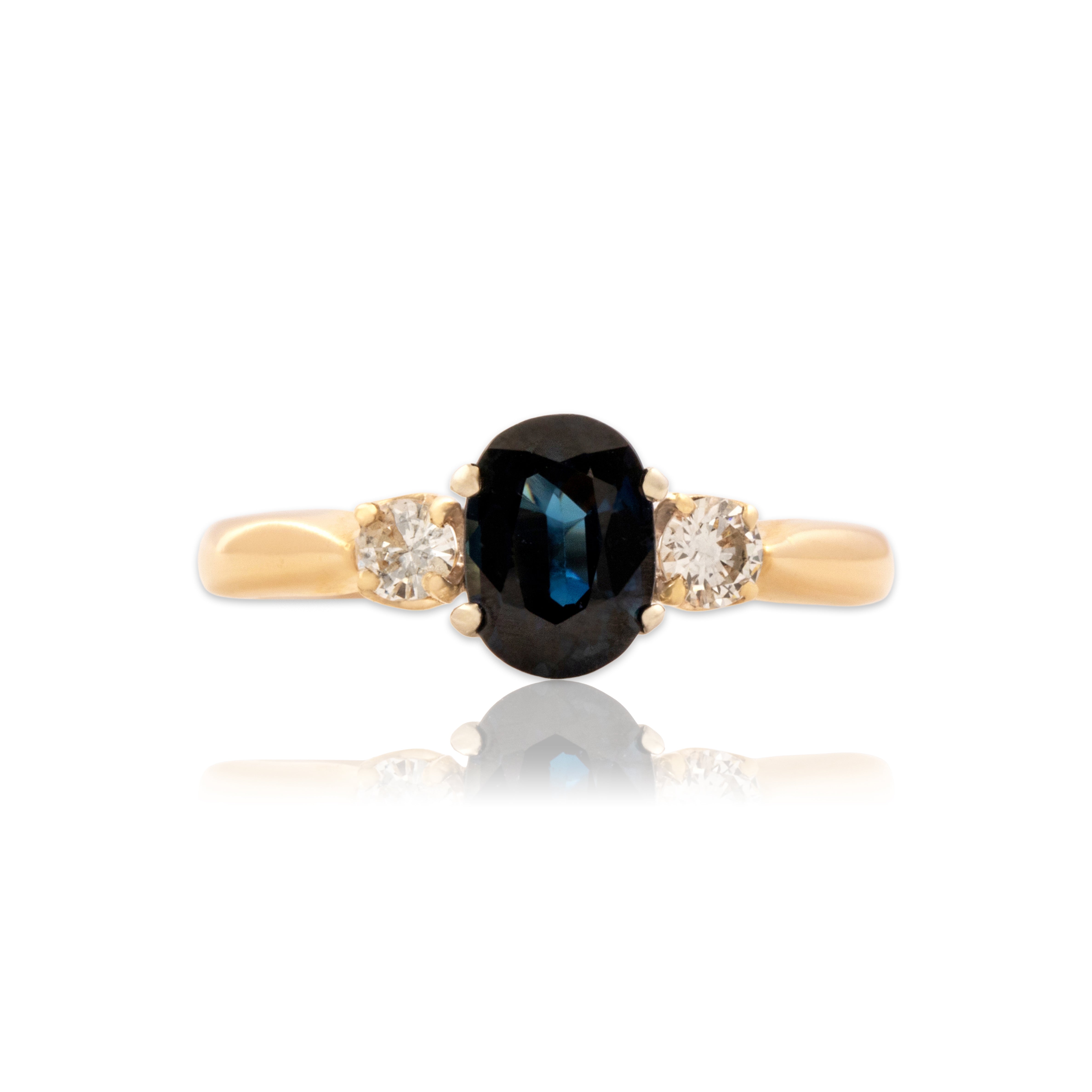 Vintage 14k Yellow Gold .99ct Blue Sapphire Diamond Sparkling Classic Trio Ring - Close-up view