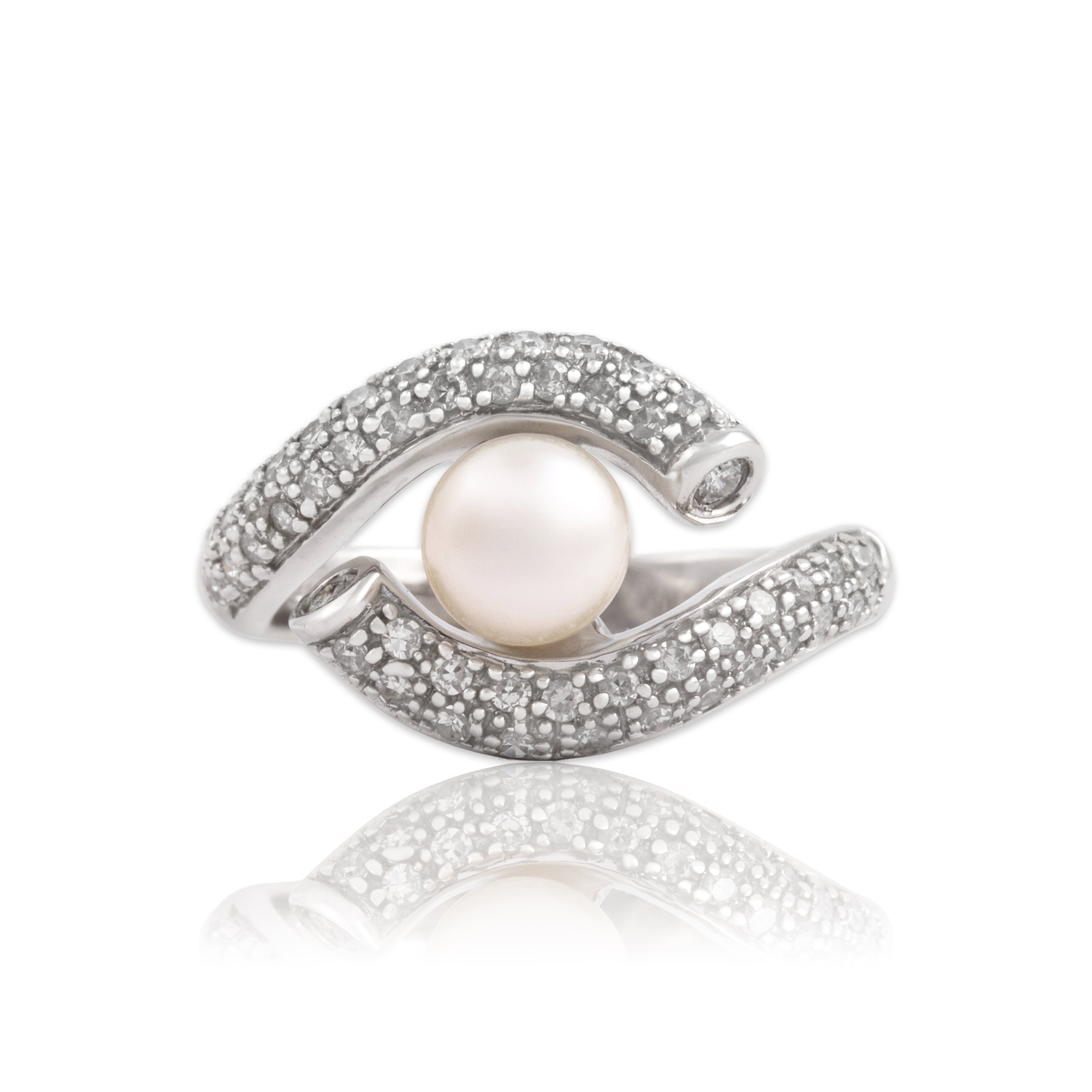 Vintage 14k White Gold Pearl Diamond Sparkling Pavé Bypass Ring 7.50