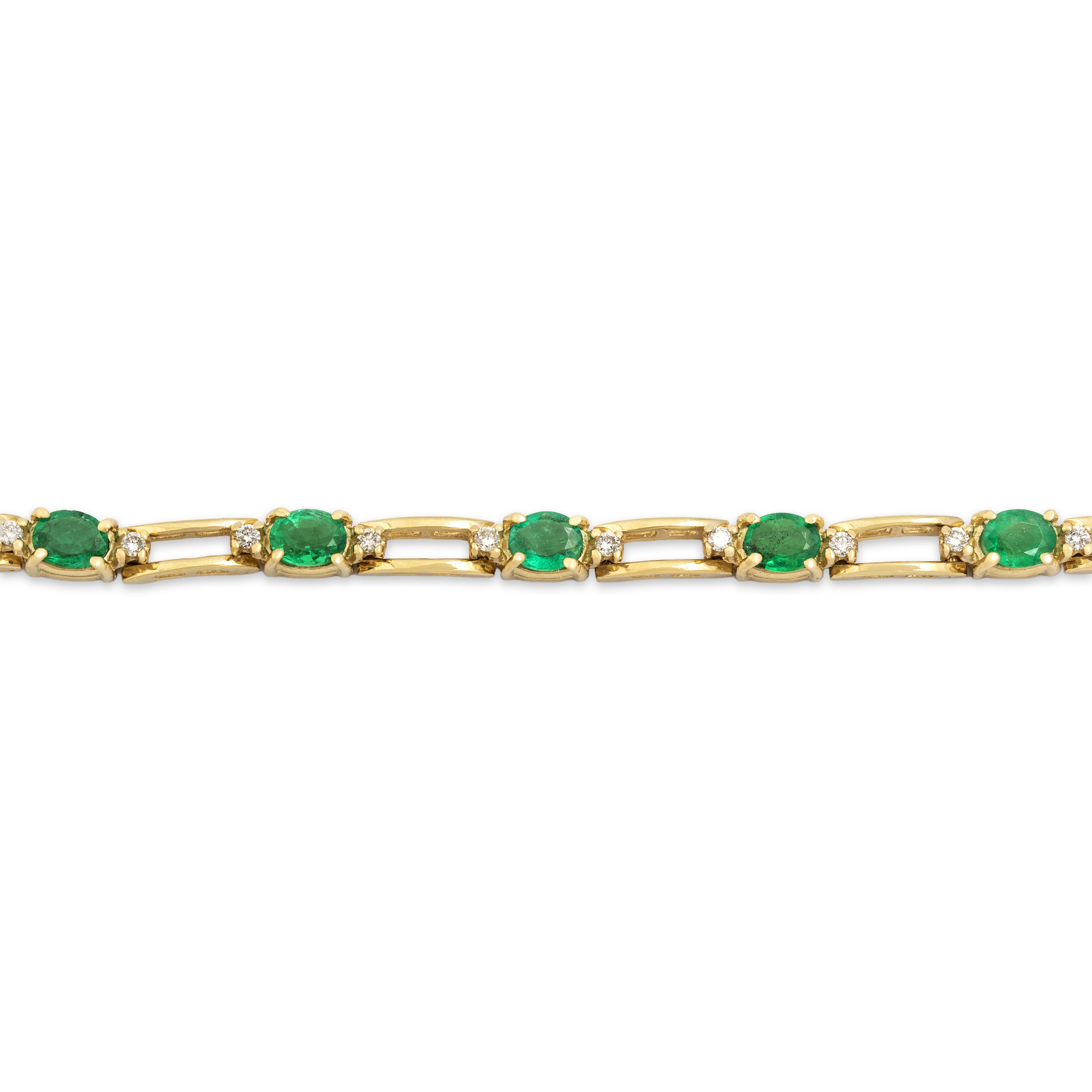 Vintage 14k Yellow Gold Emerald Diamond Oval Trio Station Bracelet - Close-up view