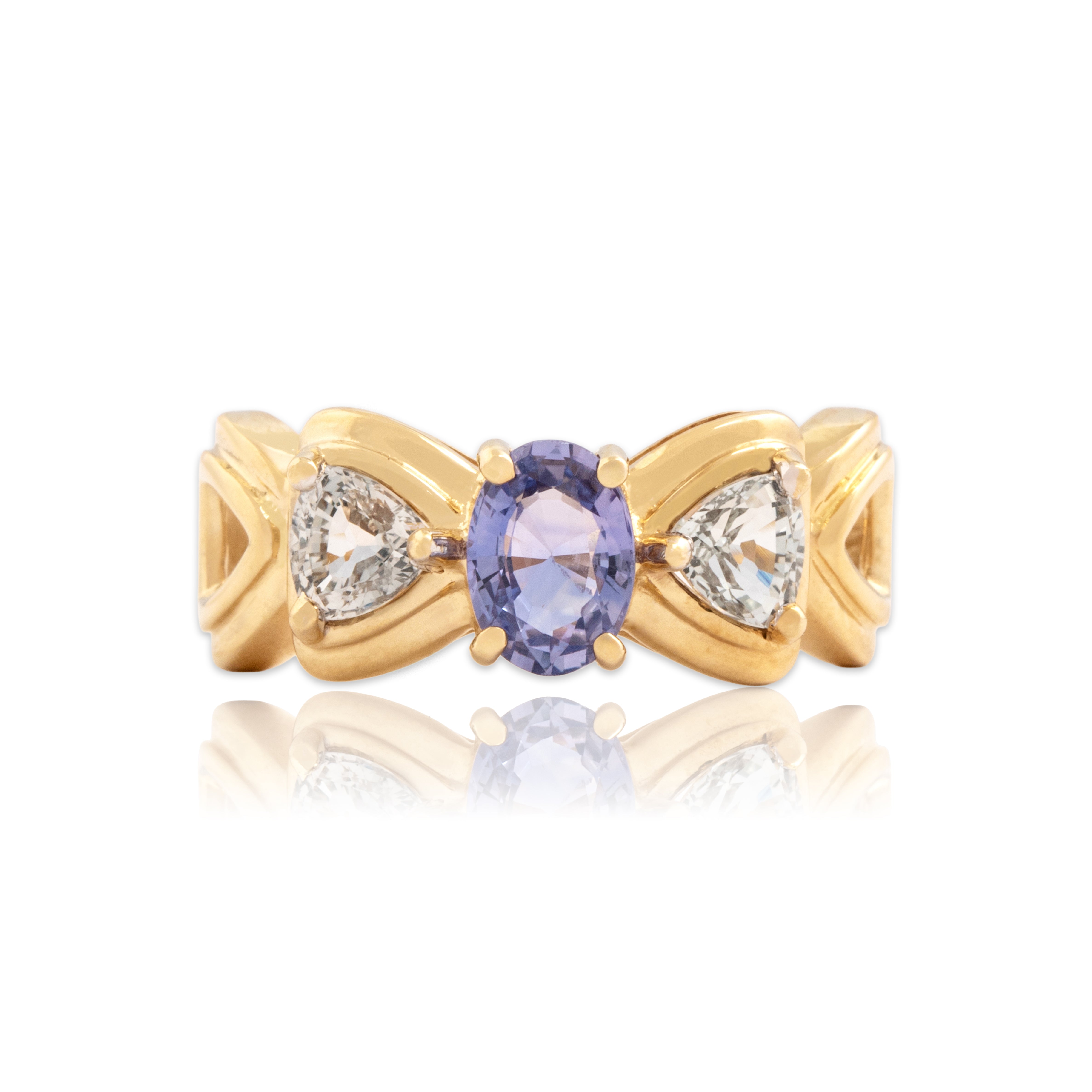 Vintage 14k Yellow Gold 1.54cttw Pale Blue Purple Sapphire Sparkling Open Triangle Bow Ring - Close-up view