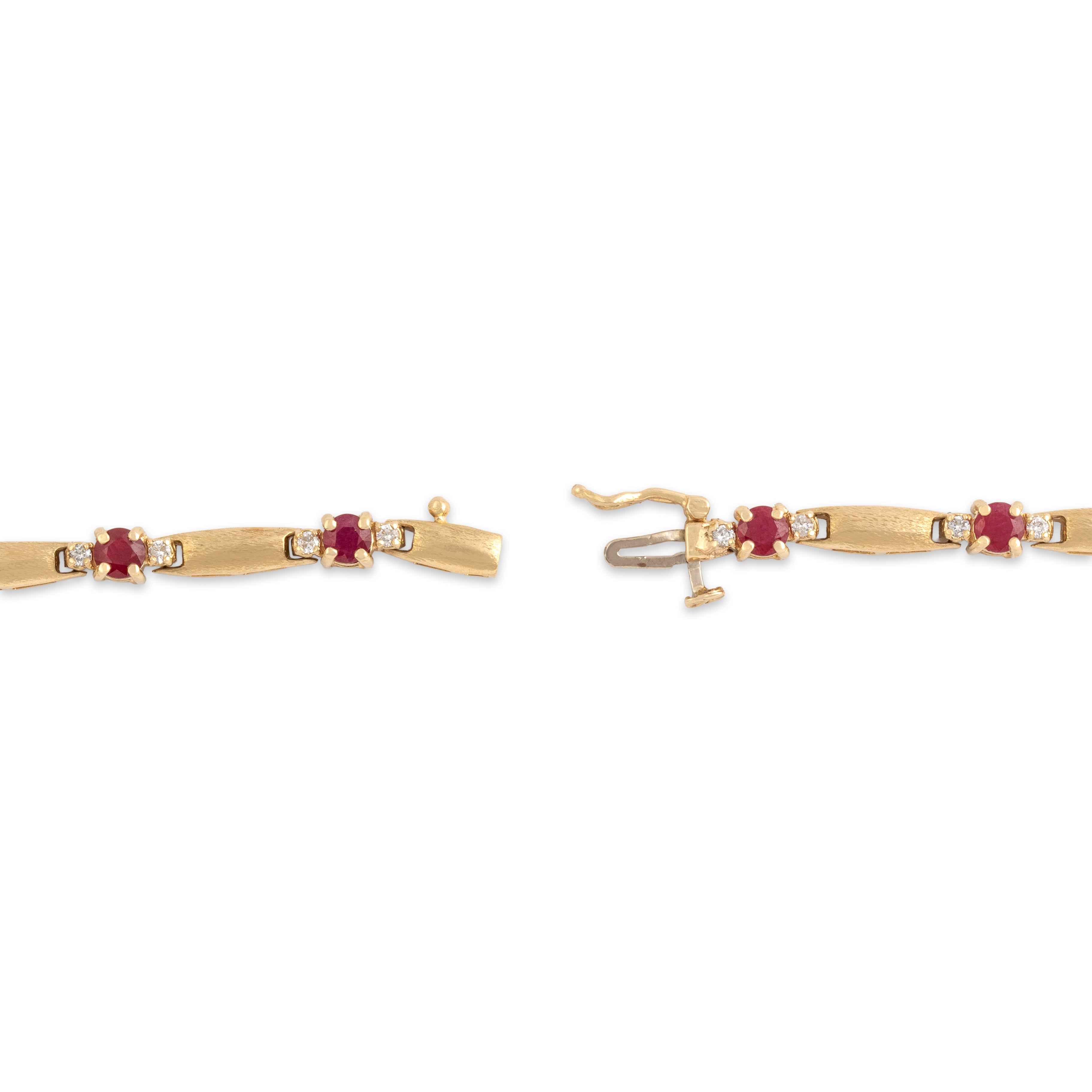 Vintage 14k Yellow Gold 2.68cttw Ruby Diamond Elegant Brushed Trio Link Bracelet - clasp view