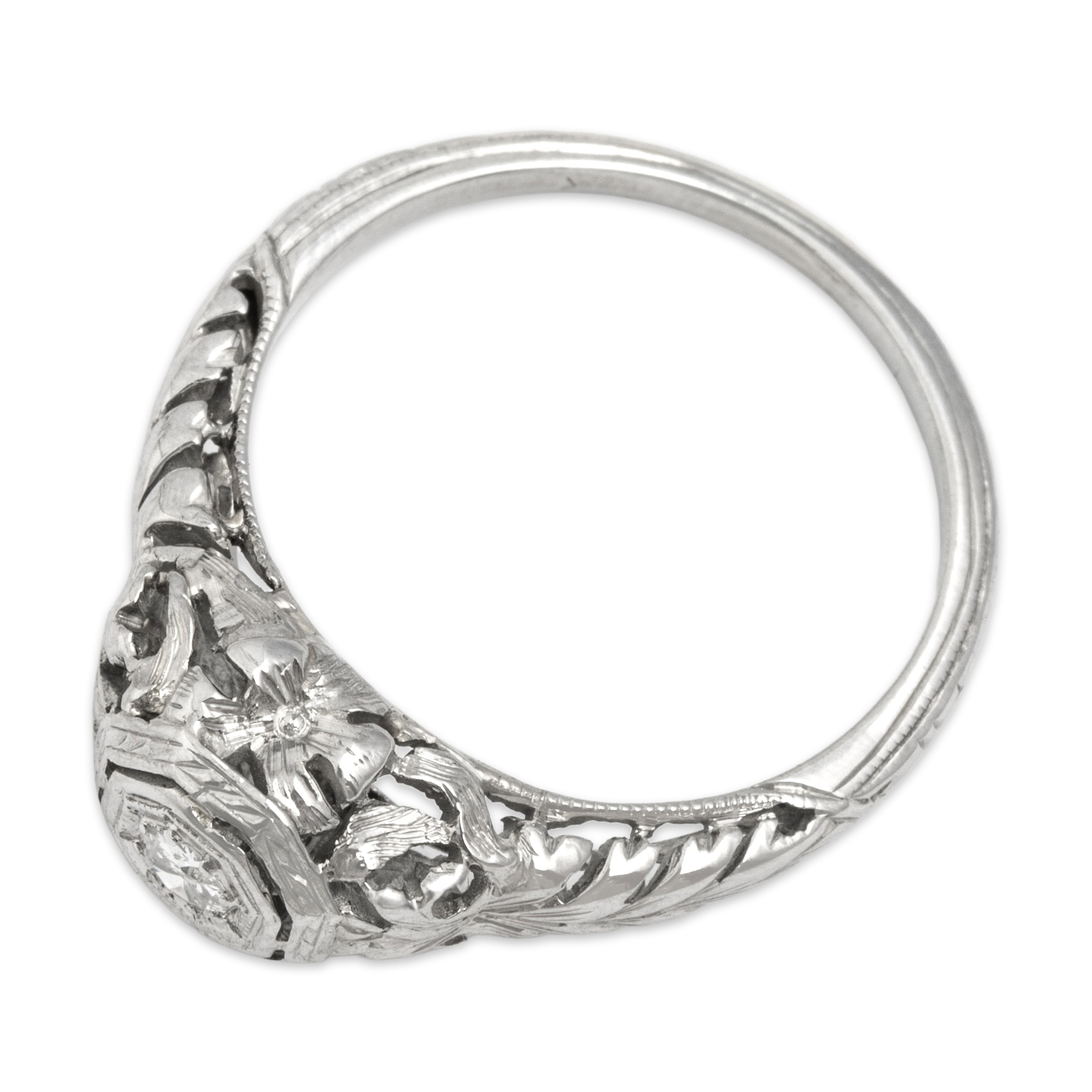 Antique Art Deco 18k White Gold Old Mine Cut Diamond Sculptural Blossom Border Ring - Overall view