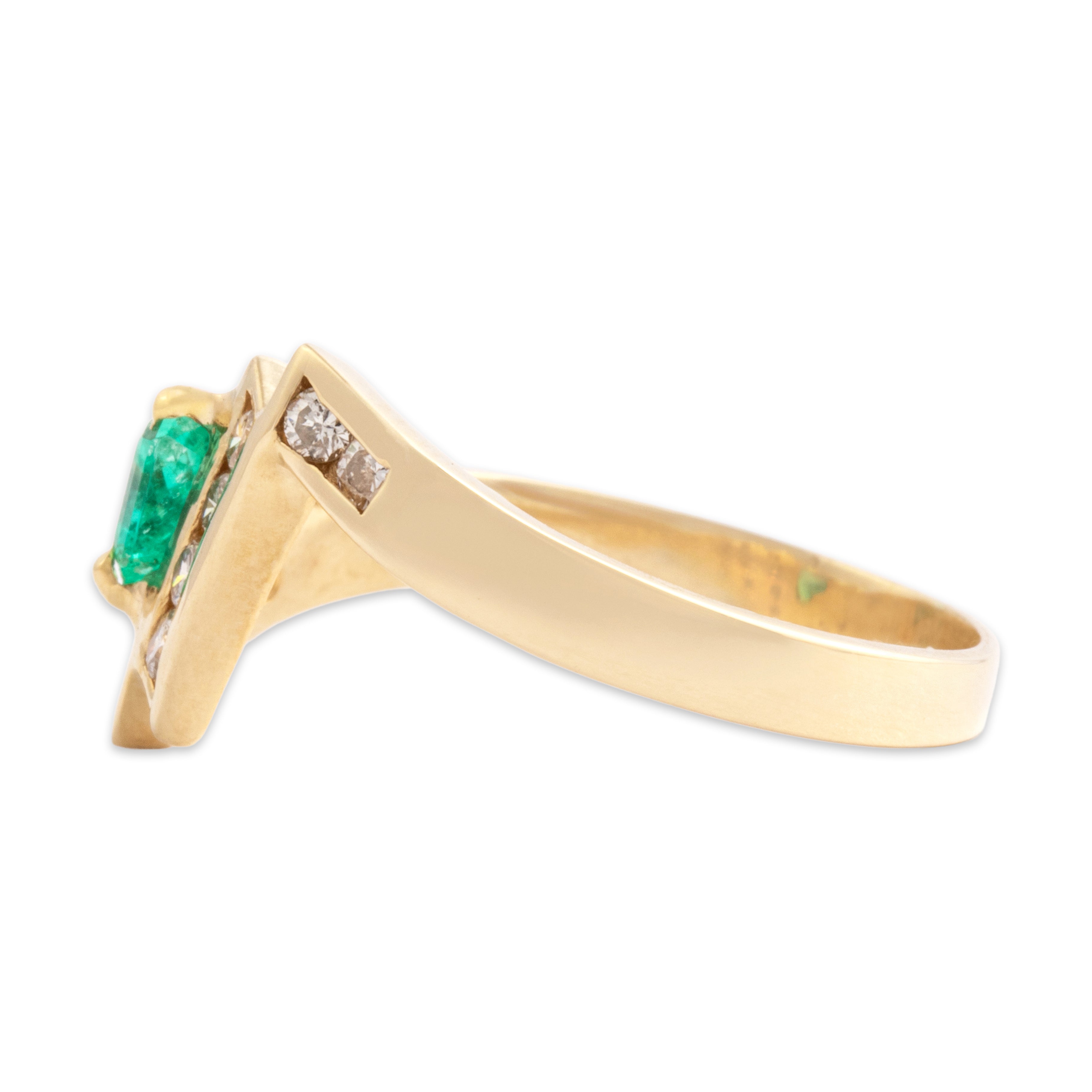 Vintage 14k Yellow Gold Emerald Diamond Sleek Triangle Channel Ring - Side view