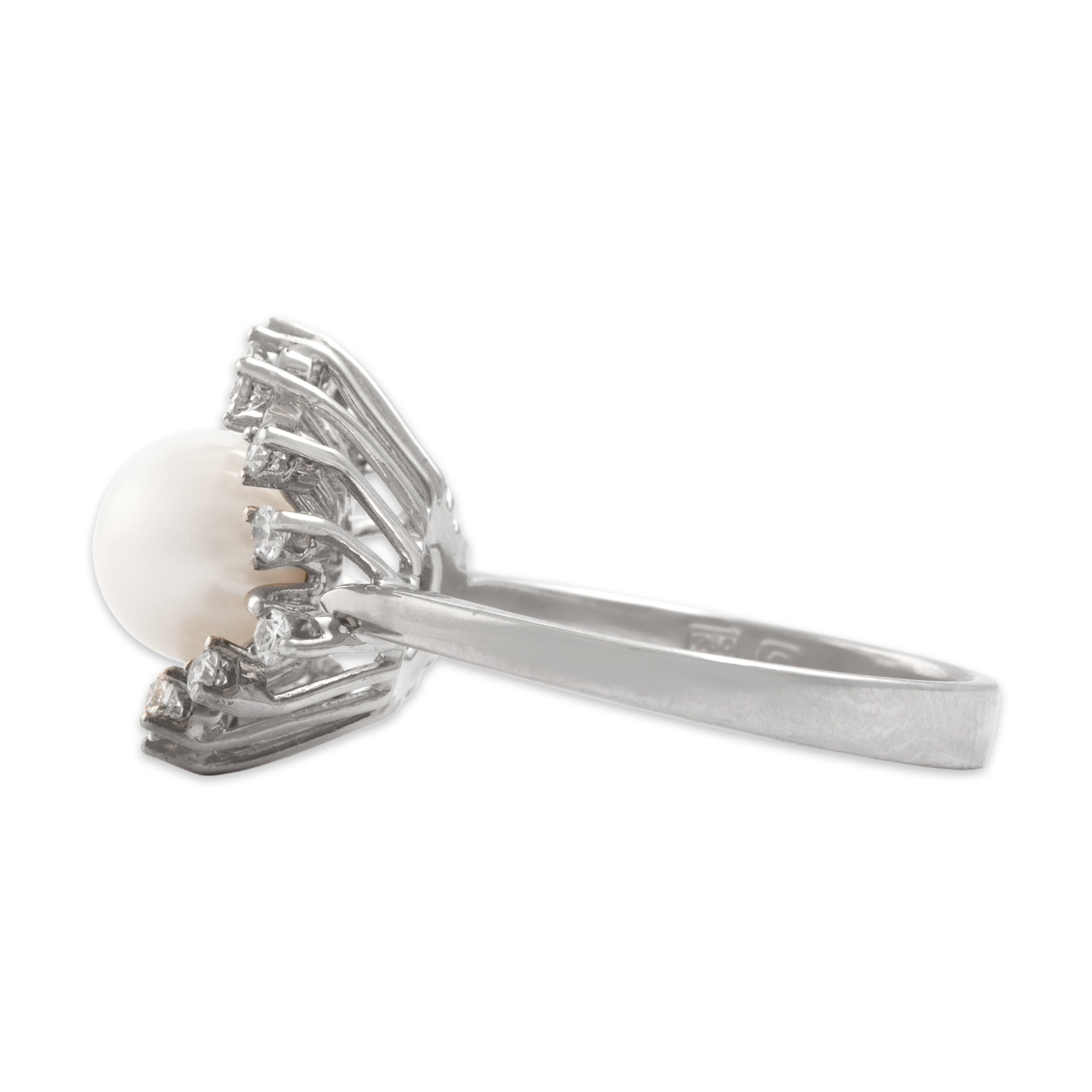 Vintage 18k White Gold Pearl Diamond Sparkling Burst Halo Ring 7.50