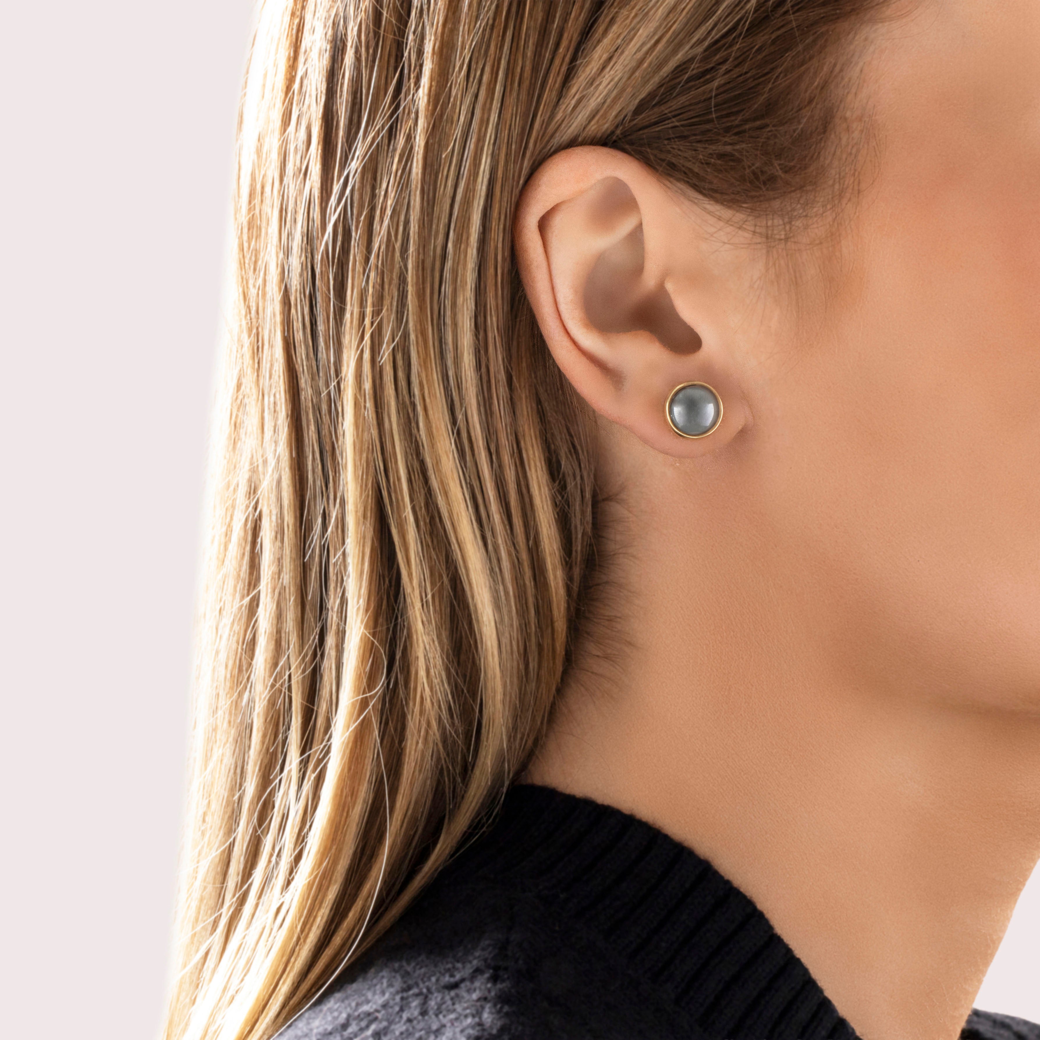 Vintage 14k Yellow Gold 9.35cttw Hematite Gleaming Mirror Stud Earrings