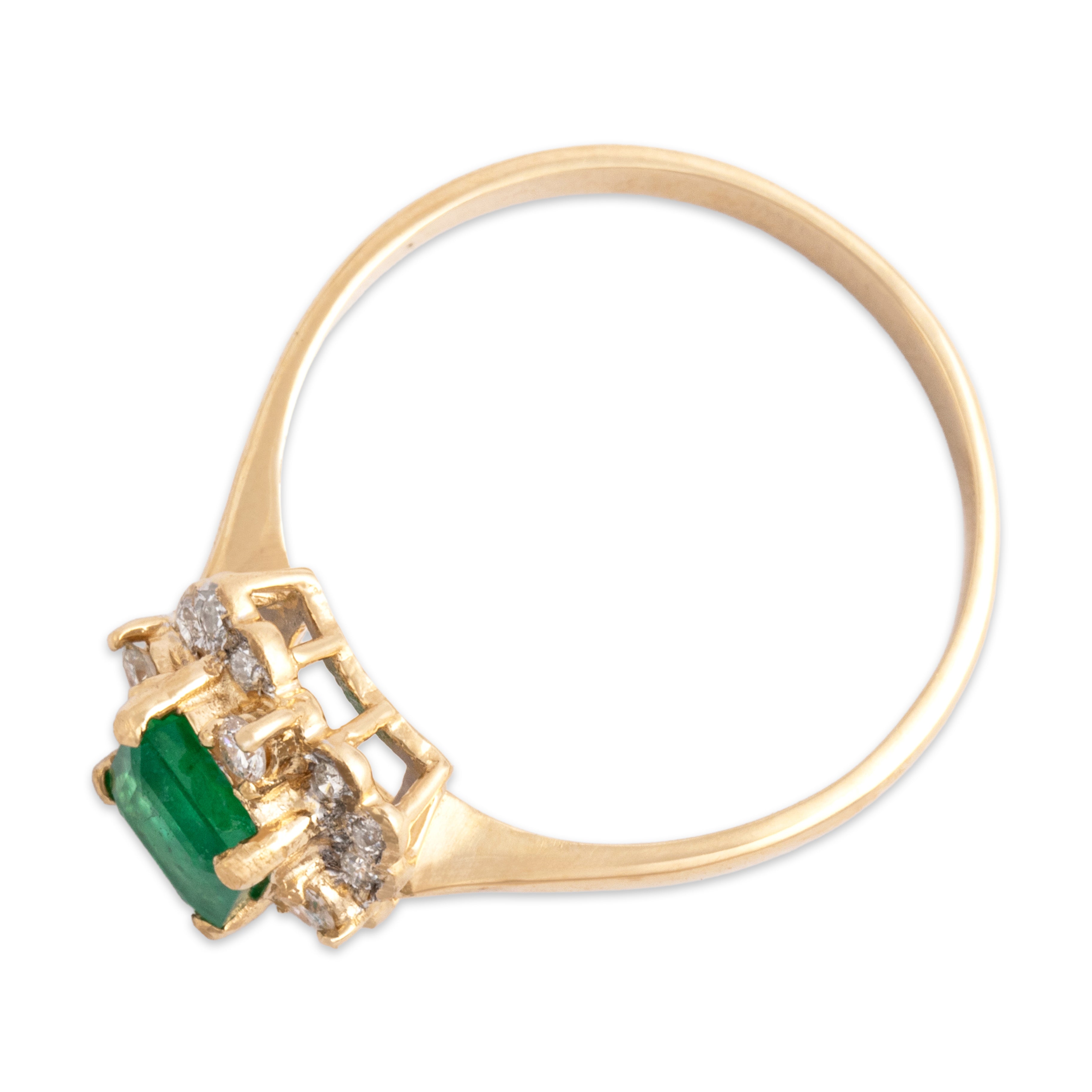 Vintage 14k Yellow Gold .54ct Emerald Diamond Sparkling Scallop Border Ring 6.75